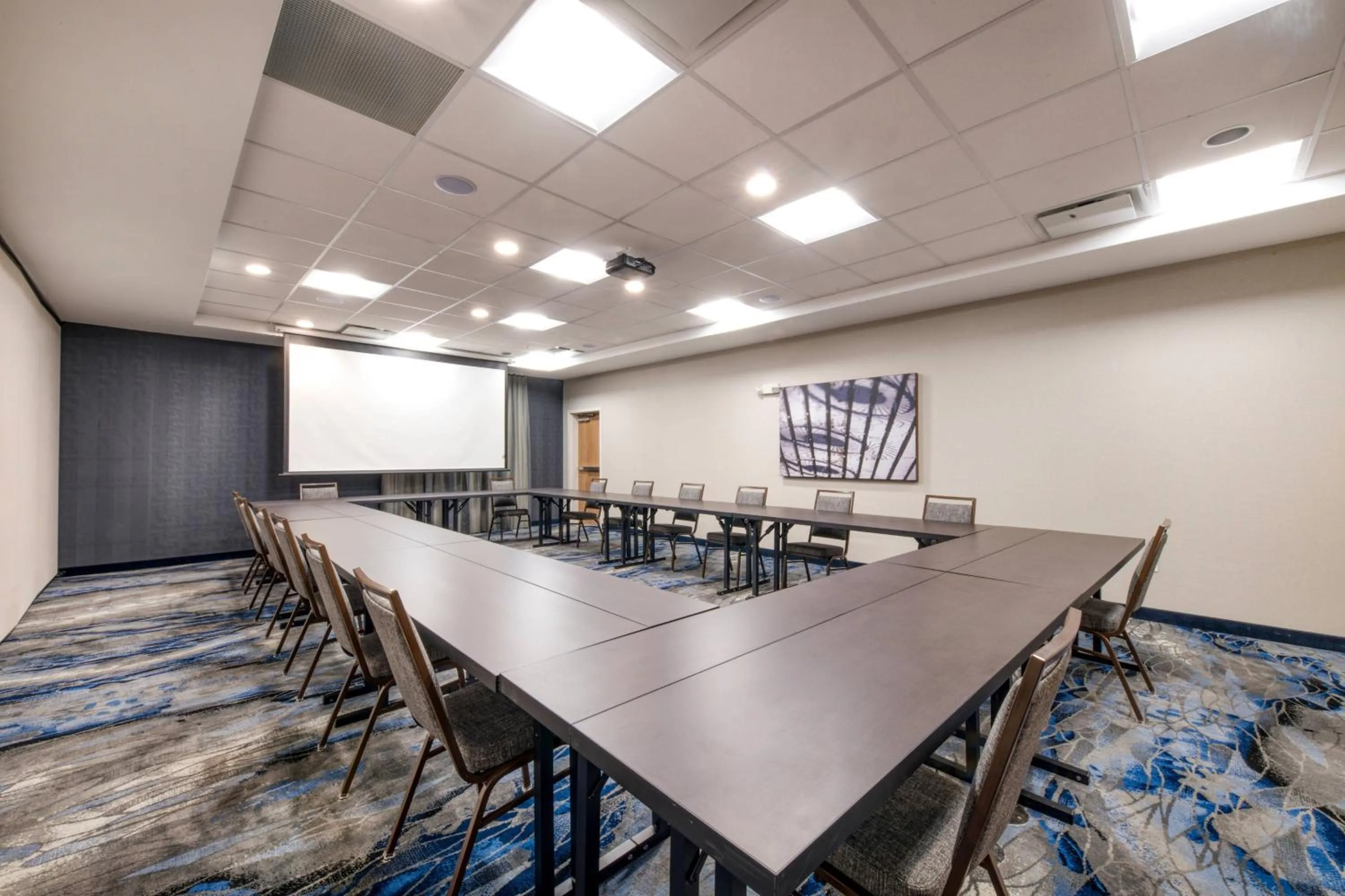 Meeting/conference room in Fairfield Inn & Suites by Marriott Charlotte Belmont