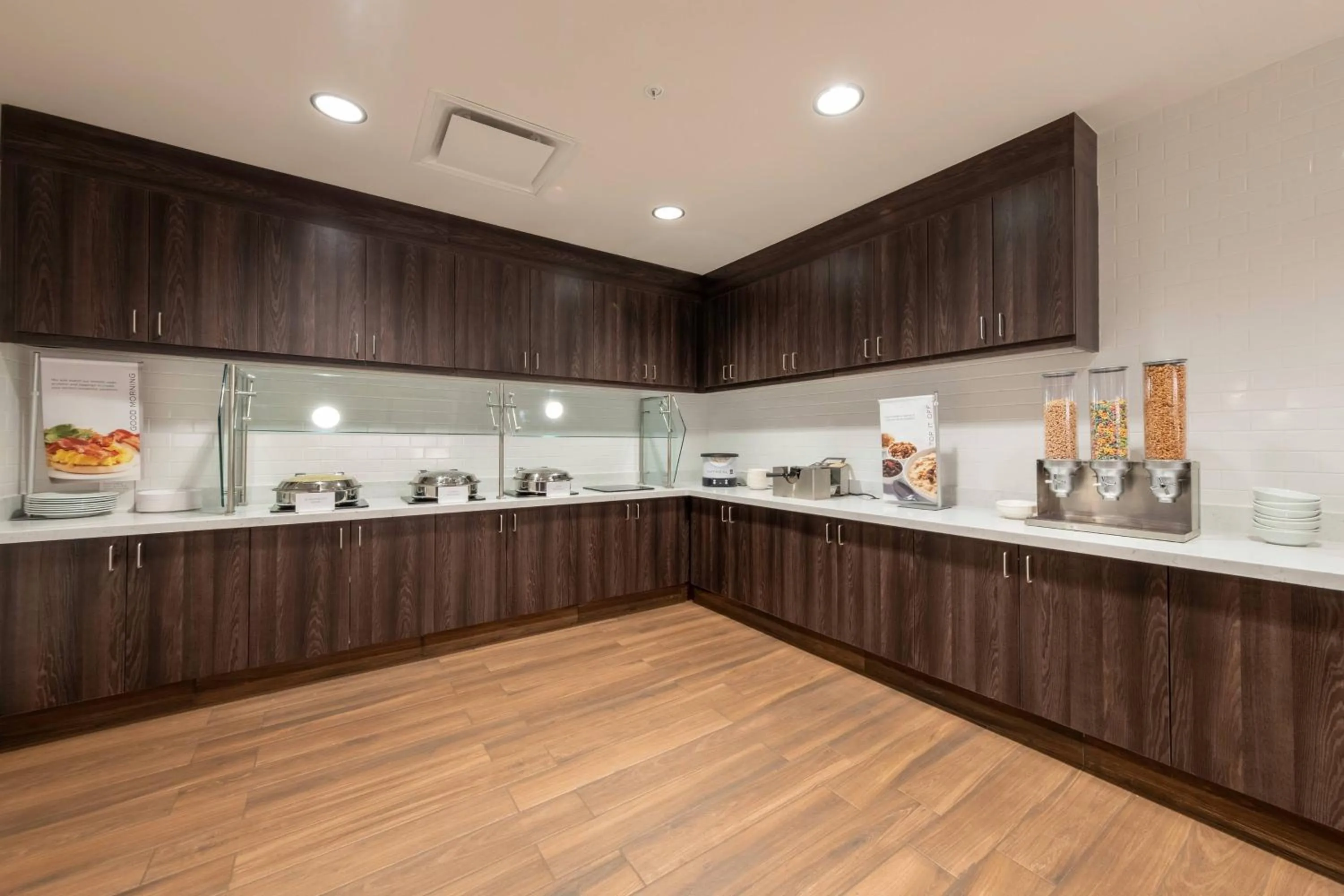 Breakfast in Residence Inn by Marriott Richmond at the Notch