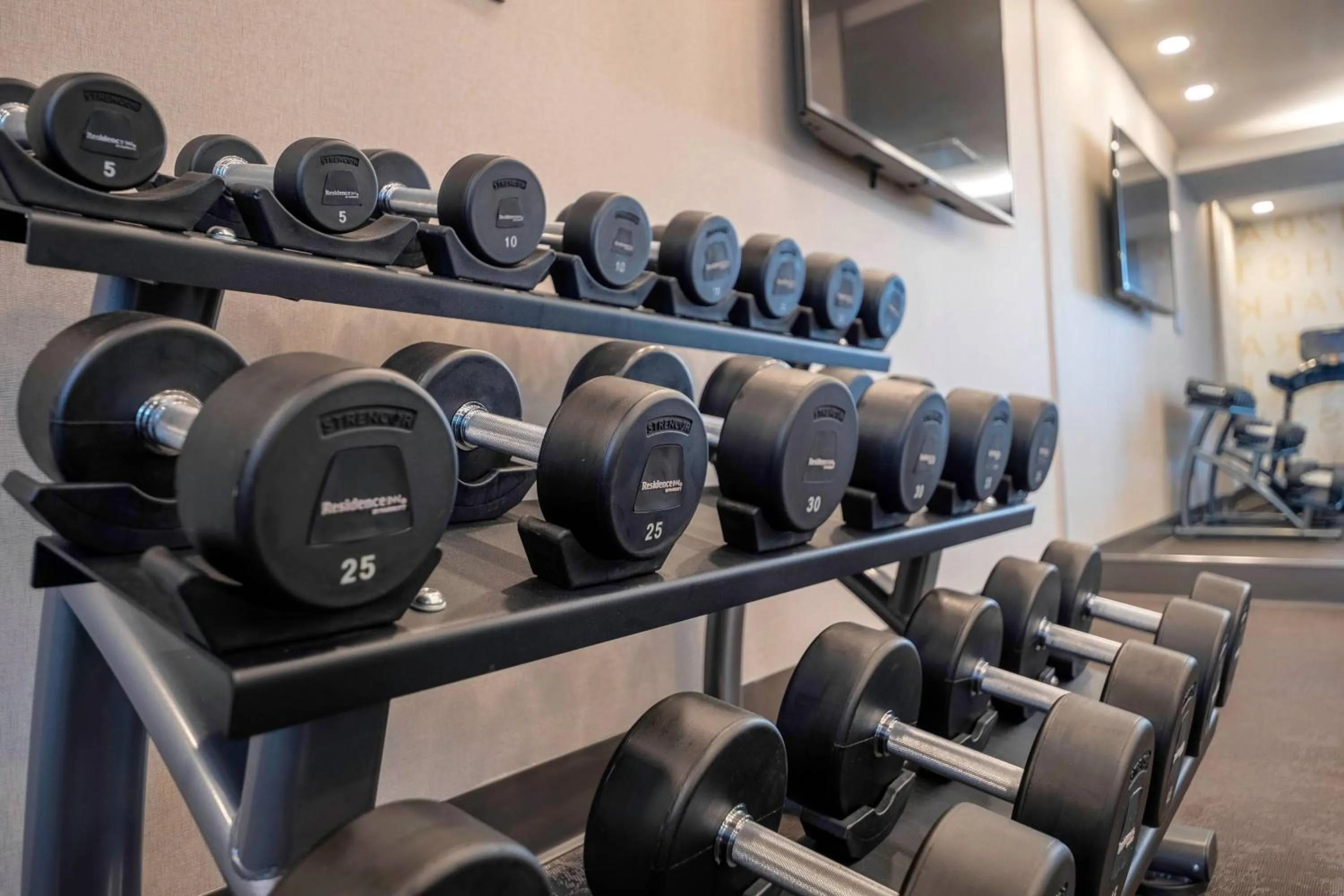 Fitness centre/facilities in Residence Inn by Marriott Richmond at the Notch
