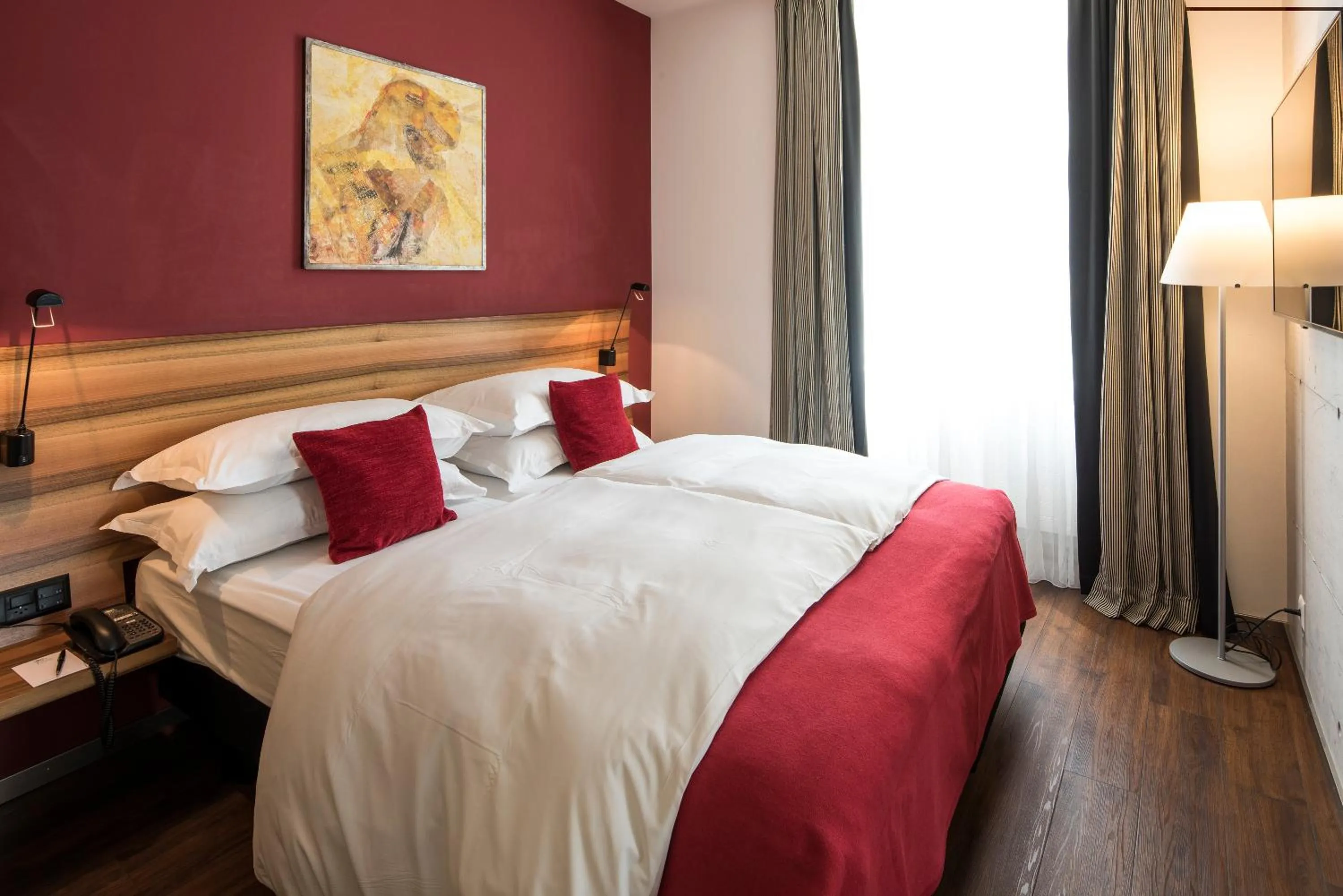 Bed in Central Plaza