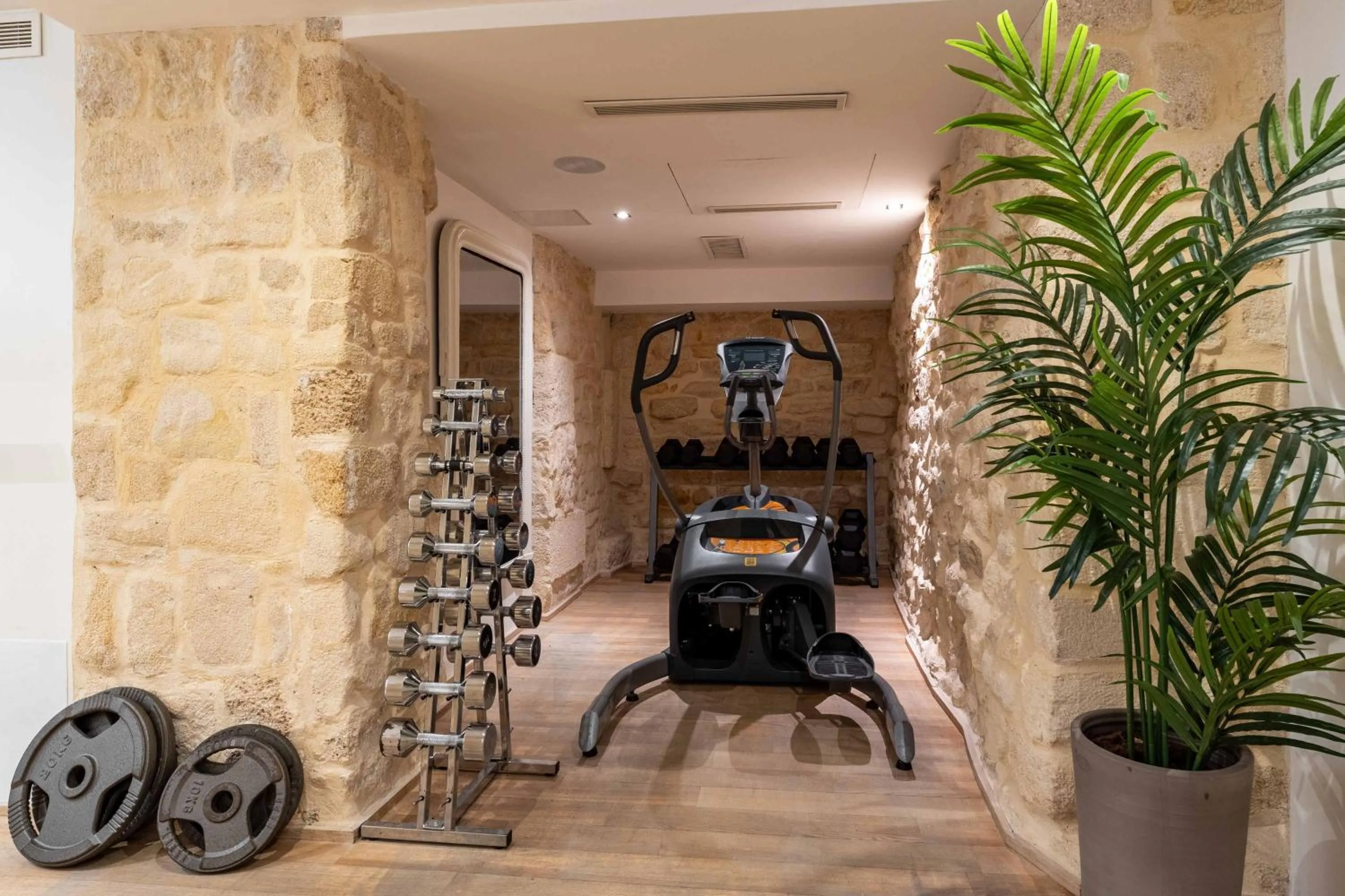 Fitness centre/facilities in Le 123 Sébastopol - Astotel