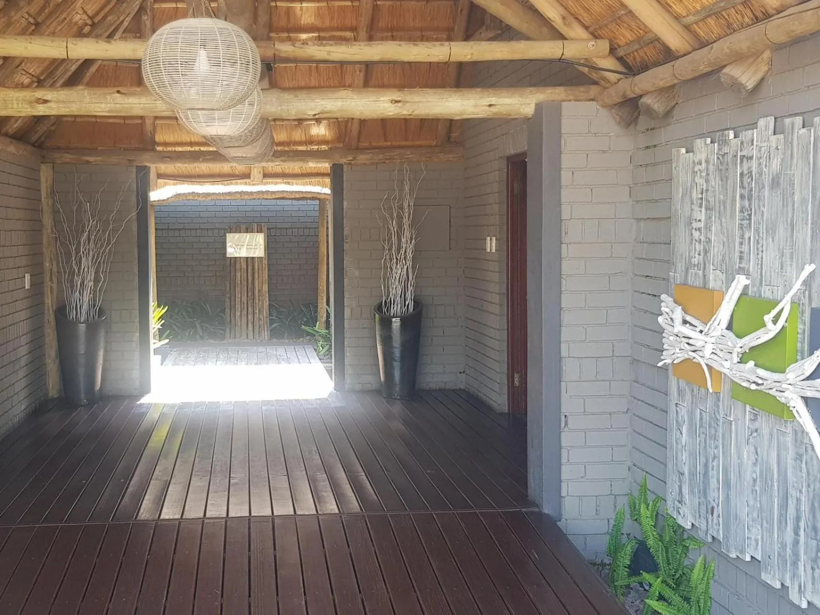 Facade/entrance in Vista ORT