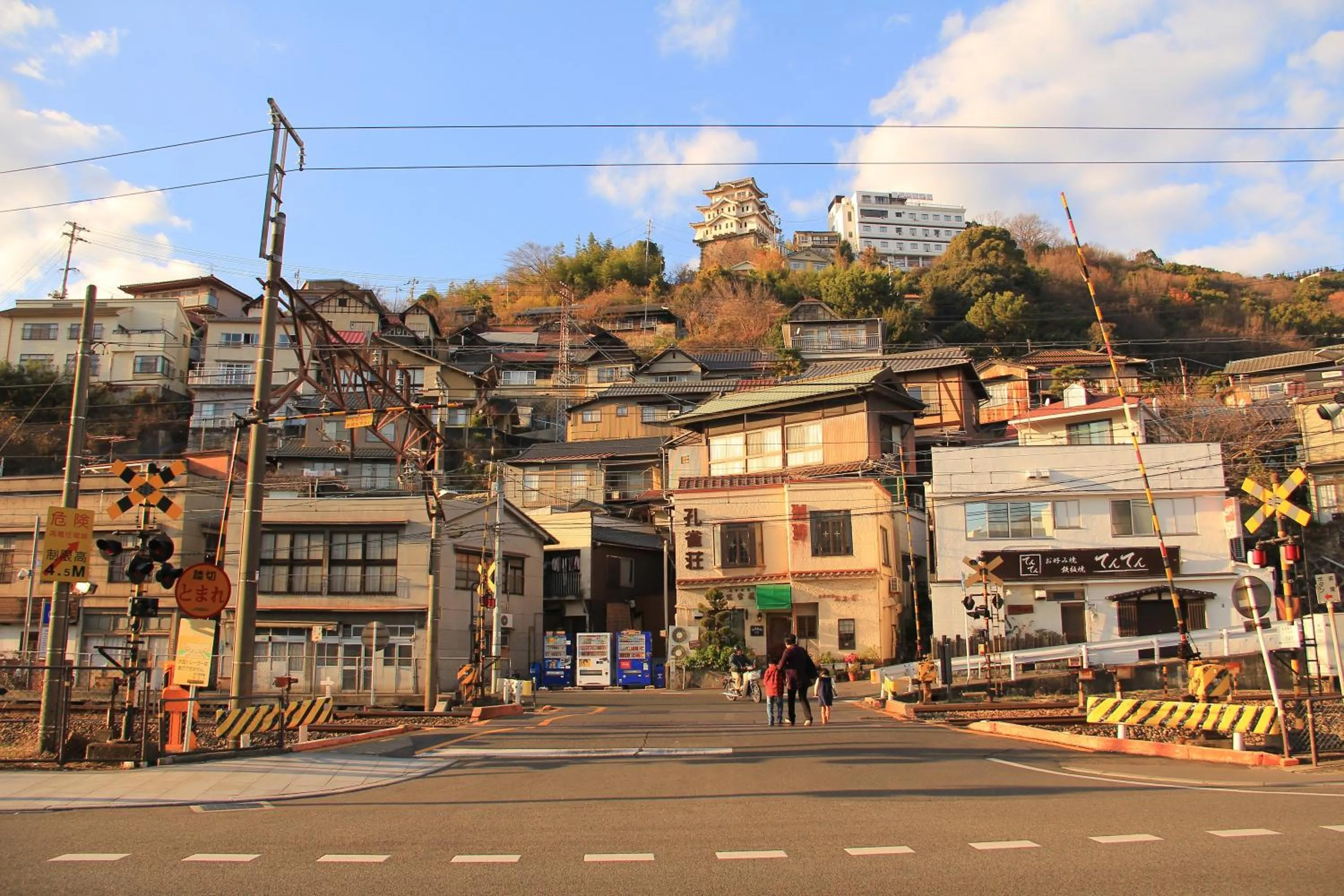 Off site in HOUS-AGALonomichi