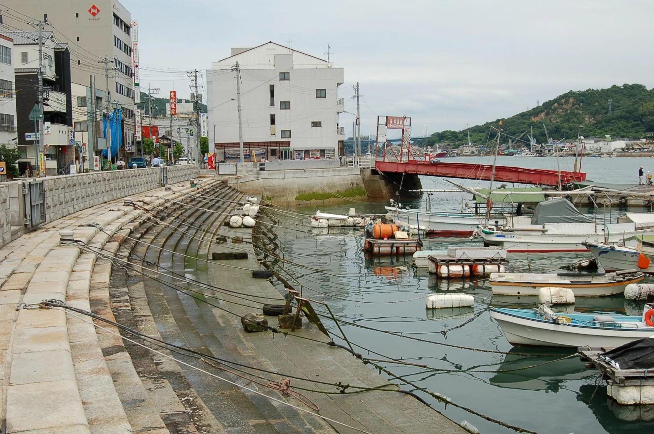 Off site in HOUS-AGALonomichi