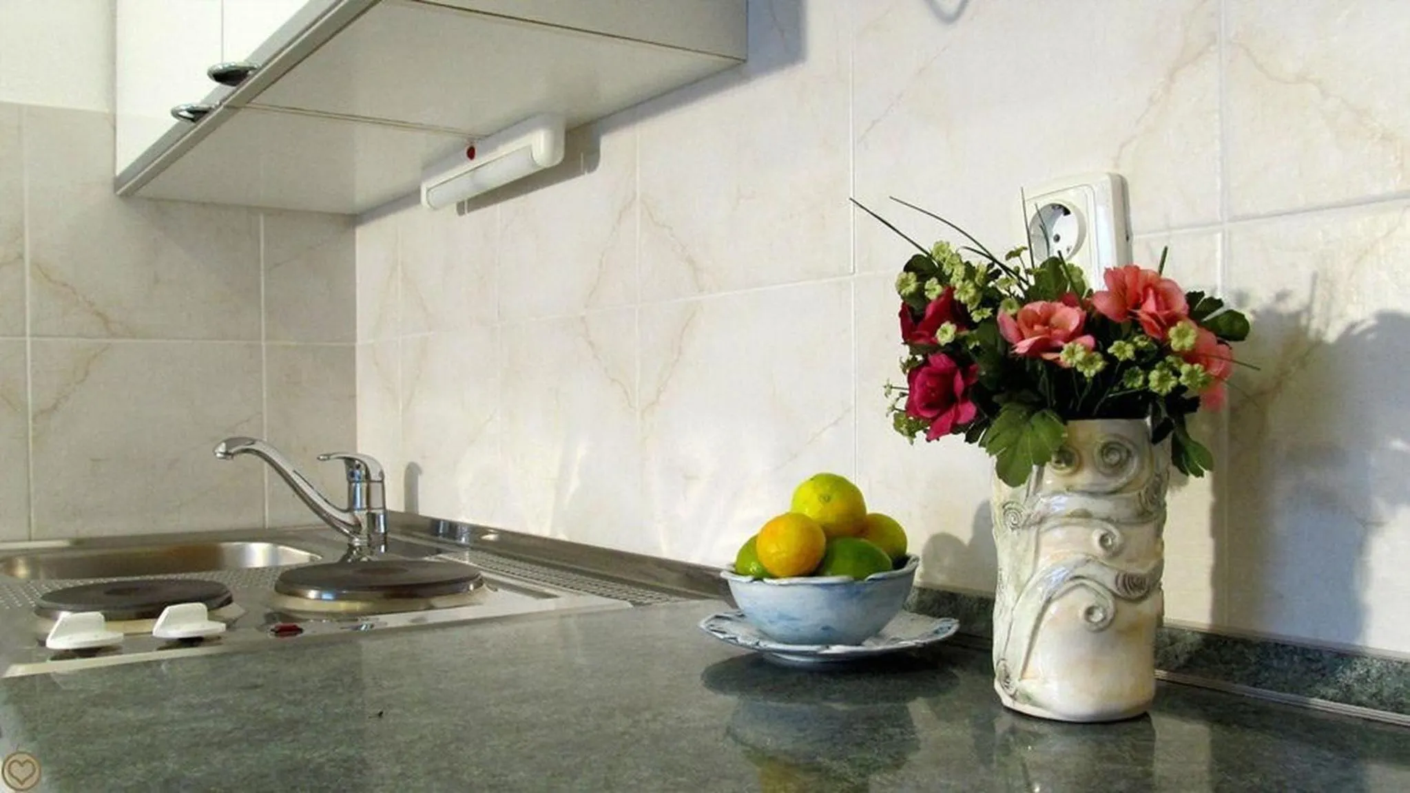 kitchen in Apartment for two persons with sea view in Trogir near the beach