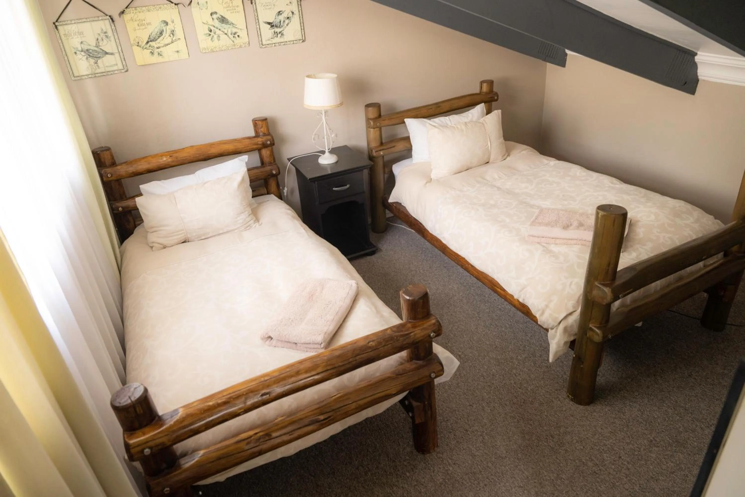 Photo of the whole room, Bed in L'anda Guesthouse & self catering