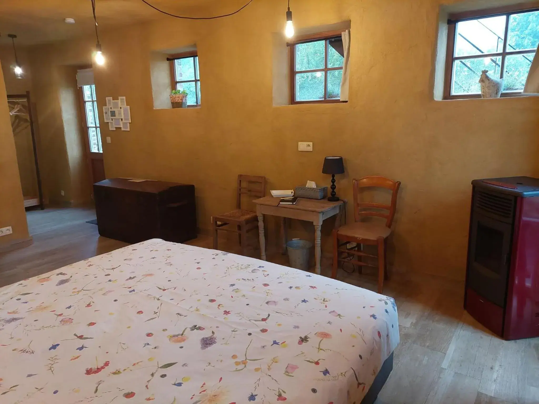 Double Room with Garden View - single occupancy in B&B Clogher Farm Double Room with Garden View - single occupancy in B&B Clogher Farm