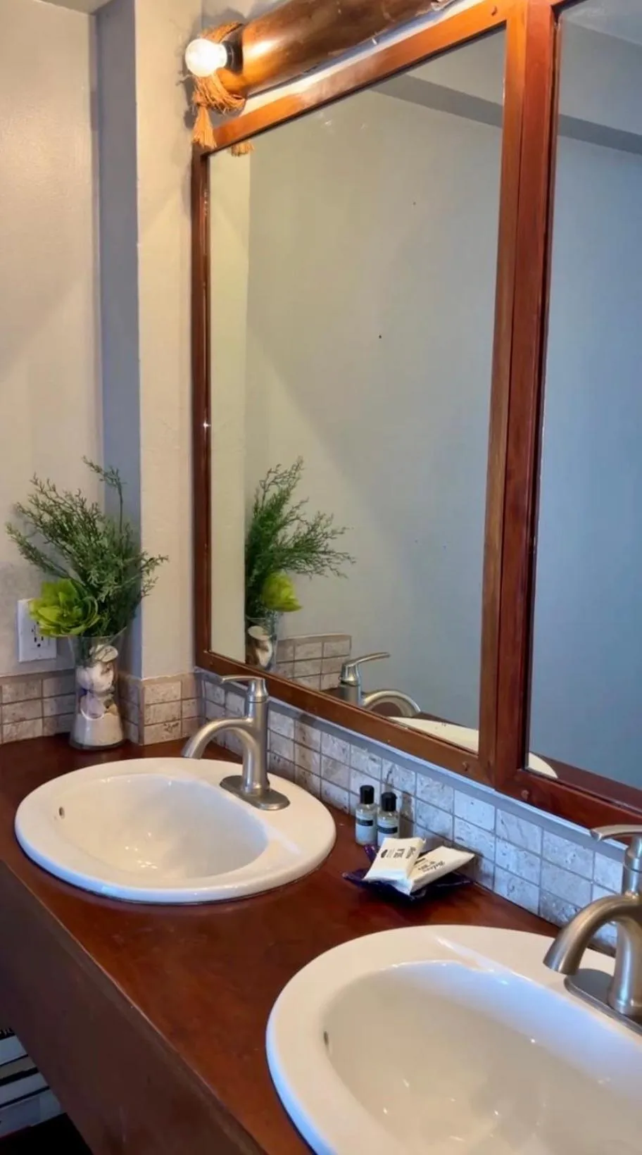 Bathroom in Mata Rocks Resort