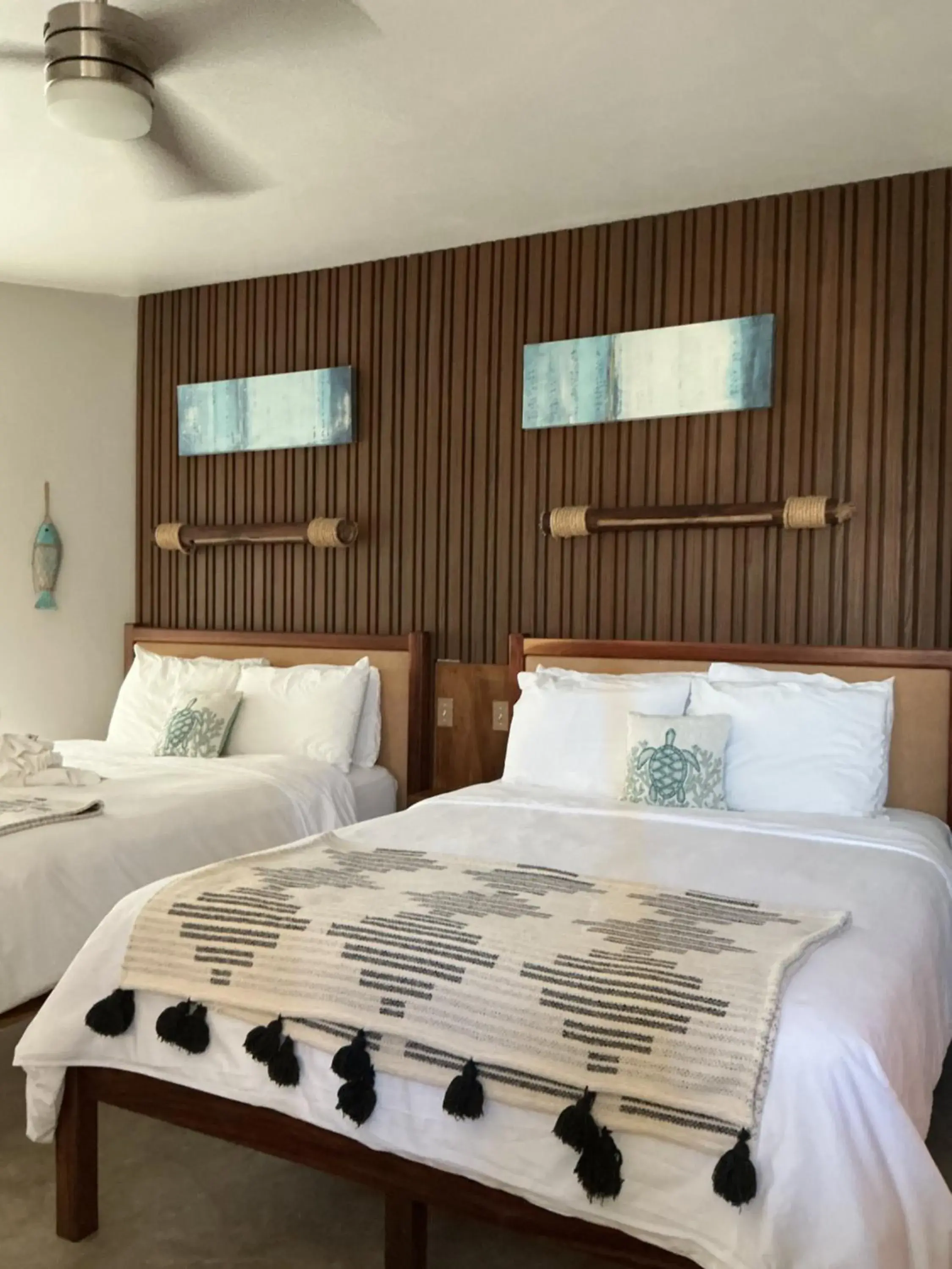 Ocean View Junior Suite Pool Deck: Queens in Mata Rocks Resort Ocean View Junior Suite Pool Deck: Queens in Mata Rocks Resort