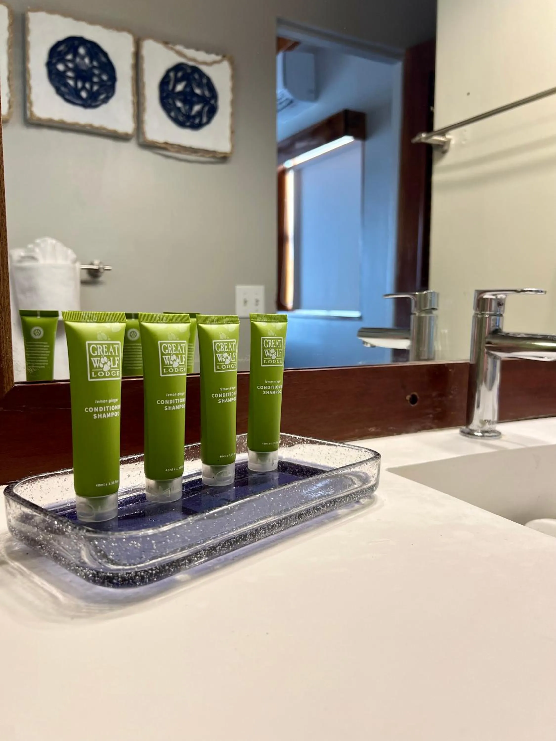 Decorative detail in Mata Rocks Resort