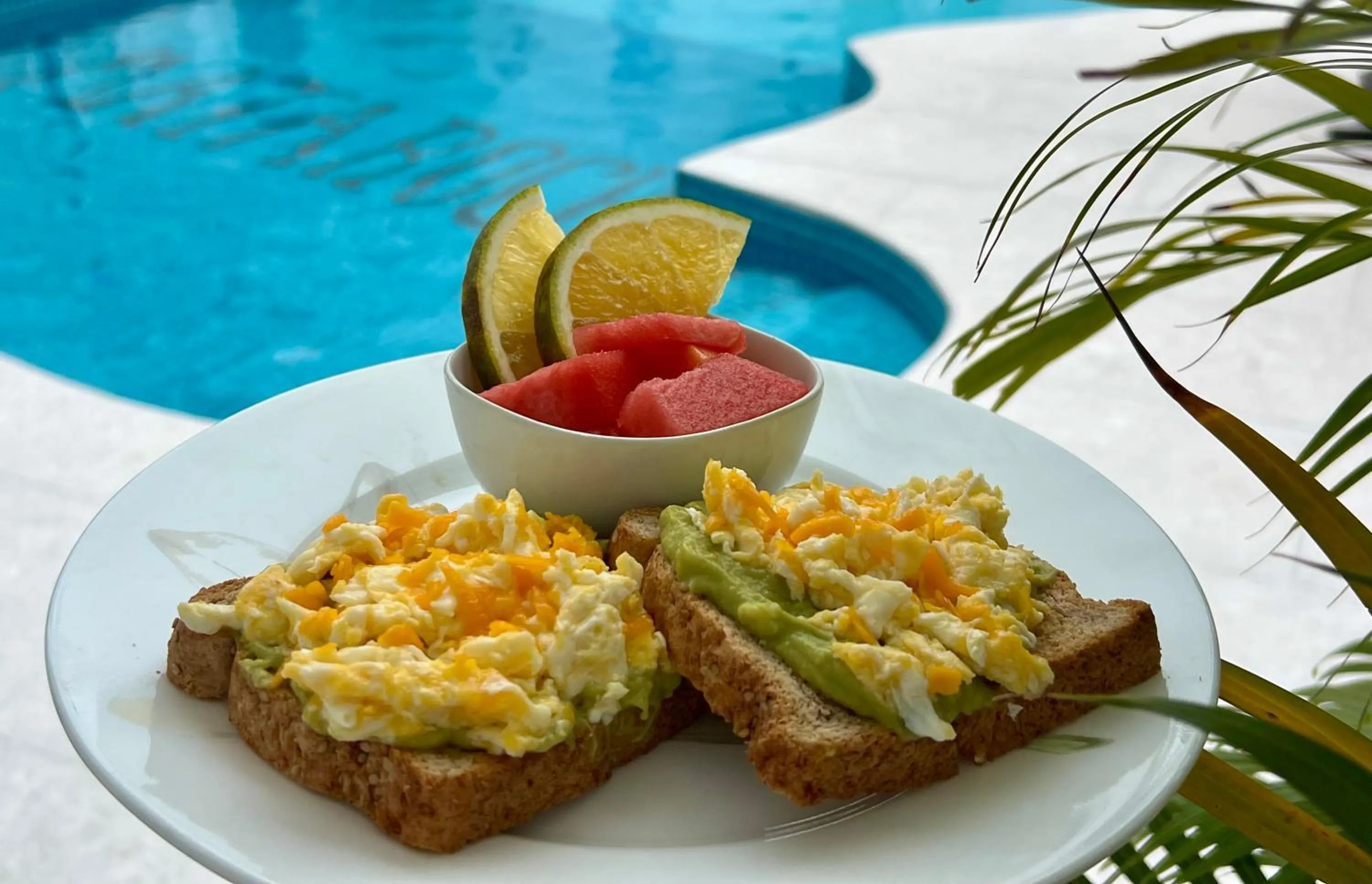 Restaurant/places to eat in Mata Rocks Resort