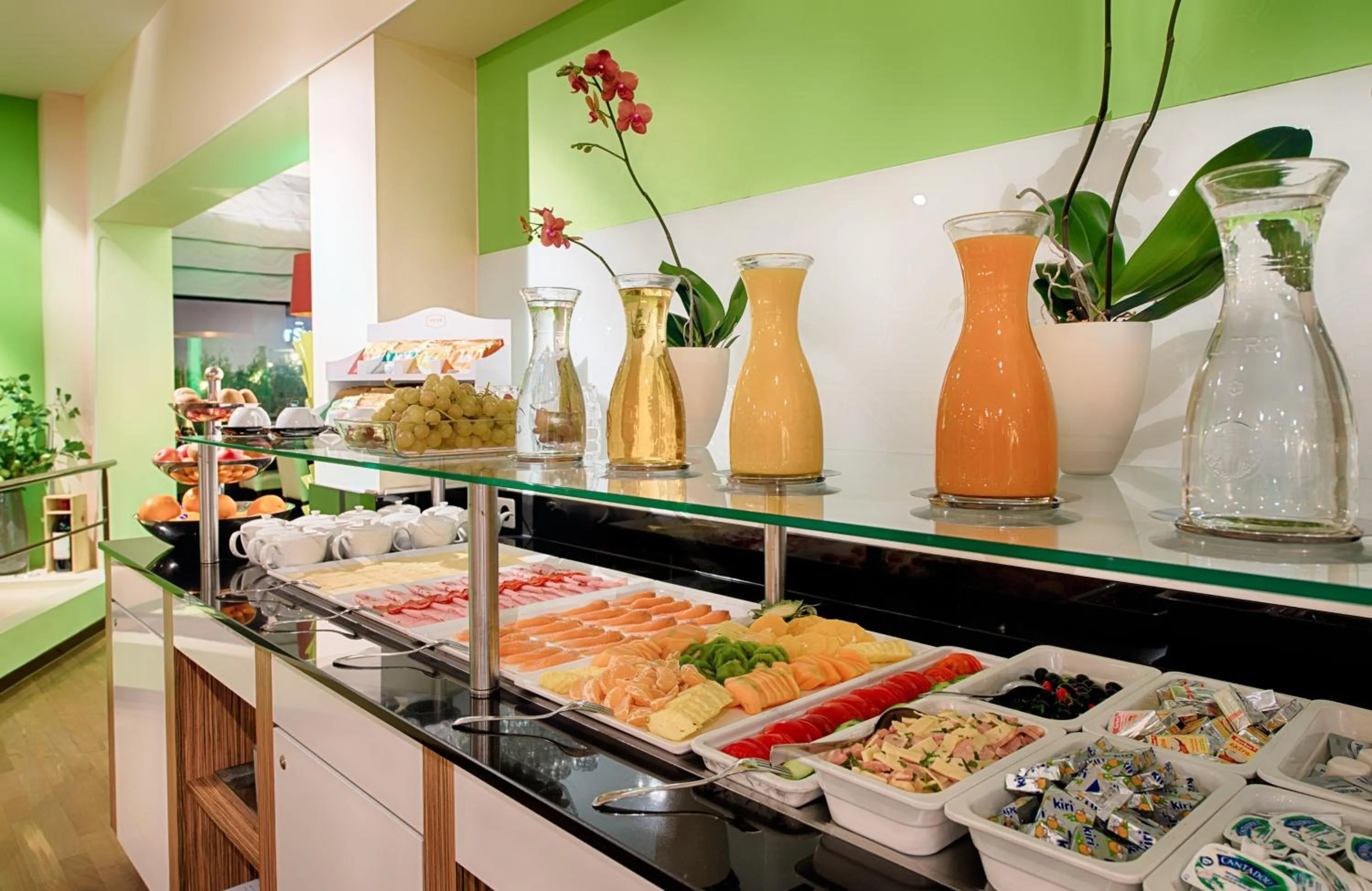 Buffet breakfast in Leonardo Boutique Hotel Rigihof Zurich