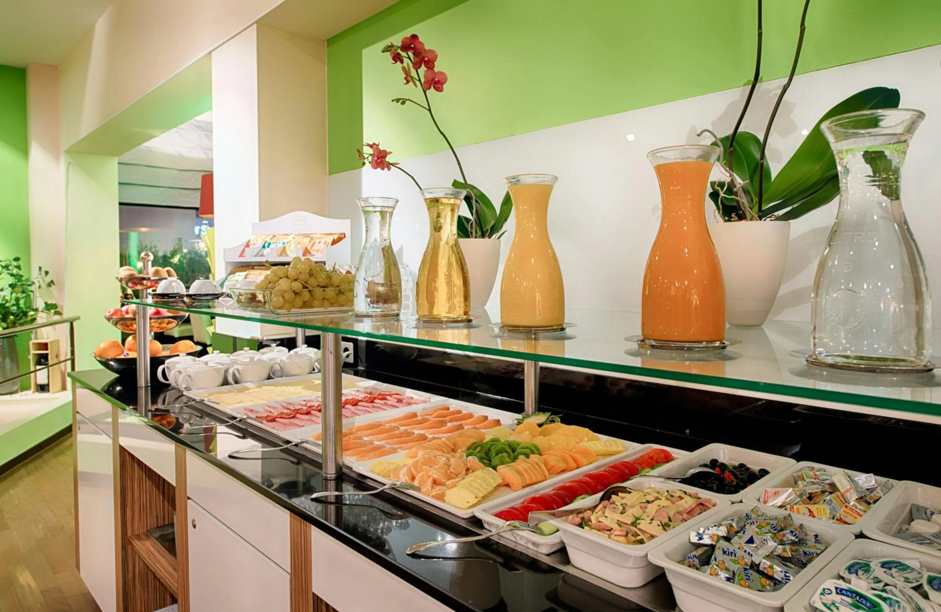 Buffet breakfast in Leonardo Boutique Hotel Rigihof Zurich