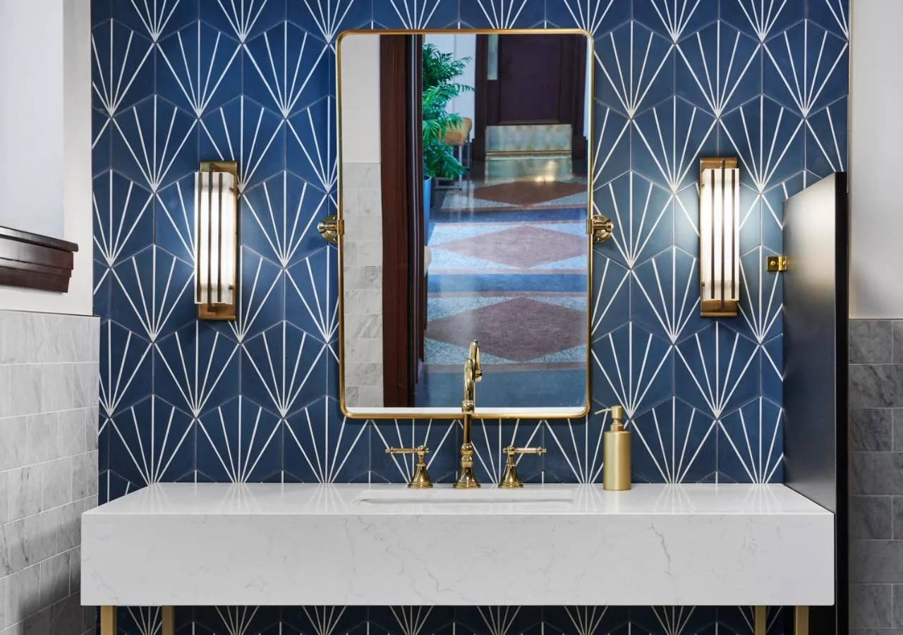 Public Bath in The Darling