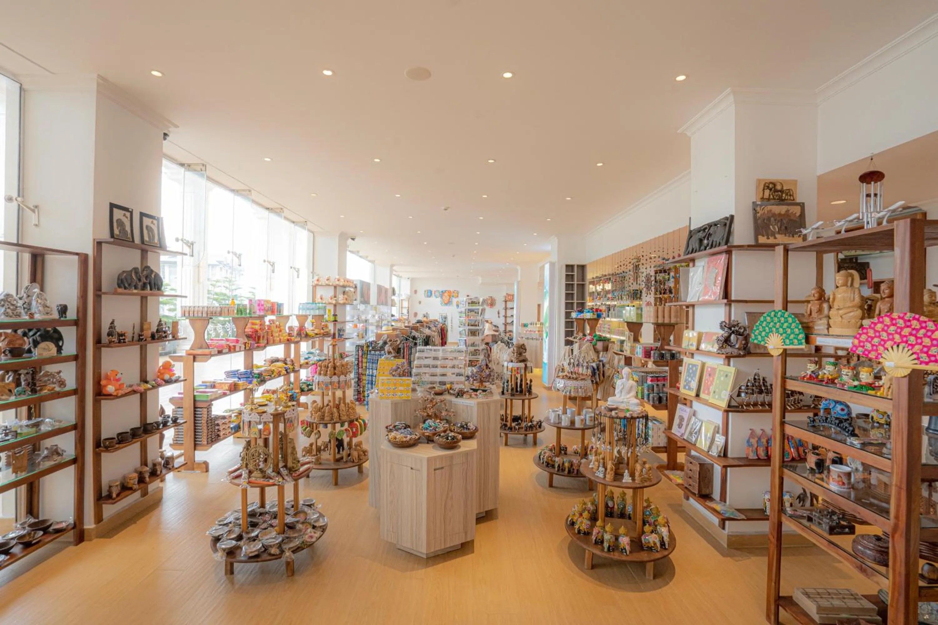 On-site shops in Araliya Red - Budget friendly Hotel- Where you find stunning 360 panoramic view of Nuwara Eliya