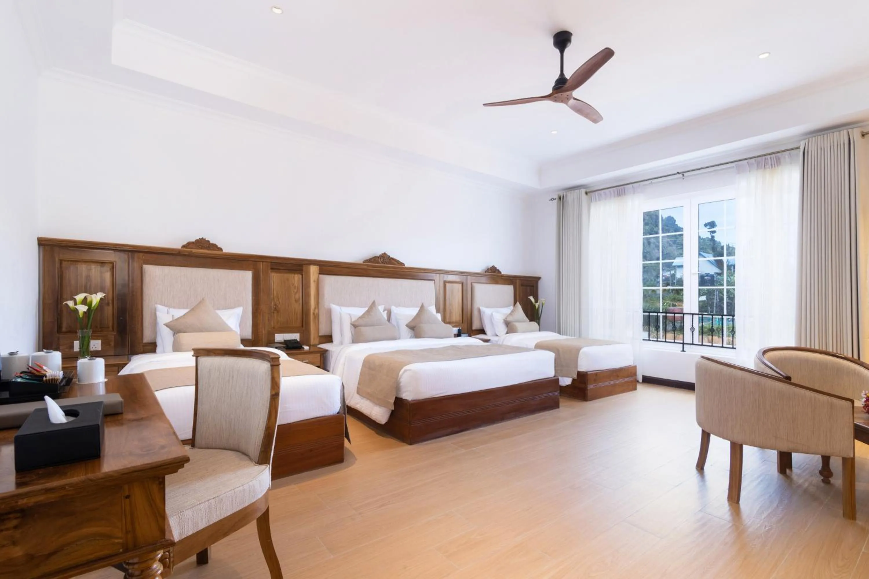 Bed in Araliya Red - Budget friendly Hotel- Where you find stunning 360 panoramic view of Nuwara Eliya