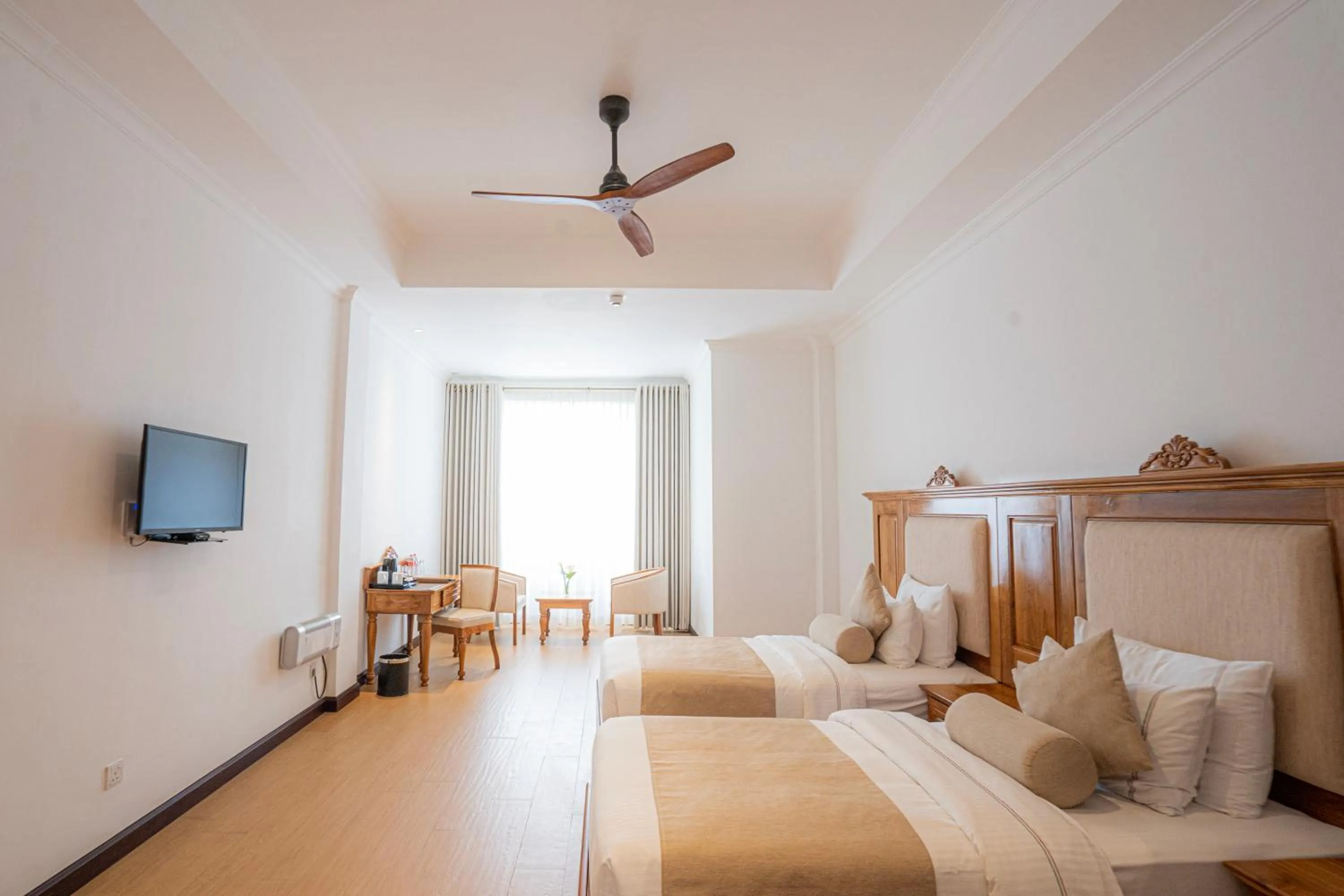 Property building, Bed in Araliya Red - Budget friendly Hotel- Where you find stunning 360 panoramic view of Nuwara Eliya