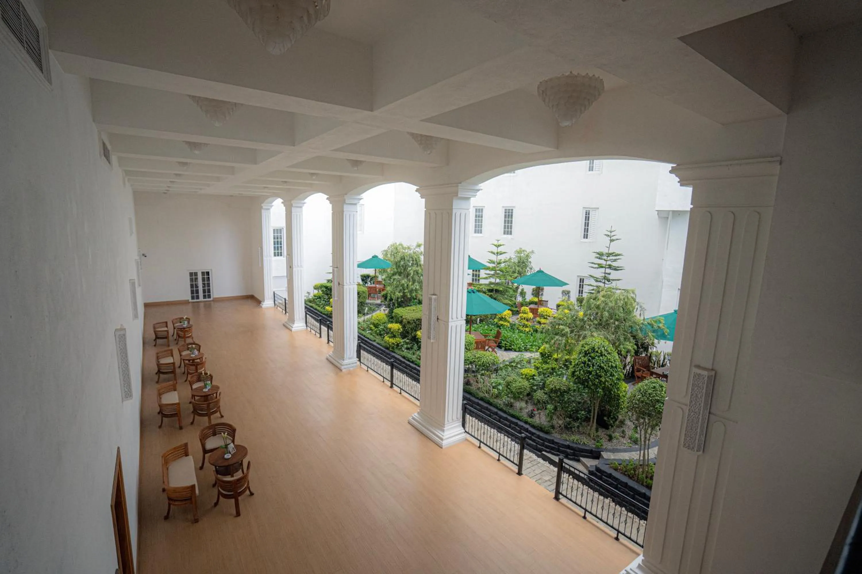 Property building in Araliya Red - Budget friendly Hotel- Where you find stunning 360 panoramic view of Nuwara Eliya