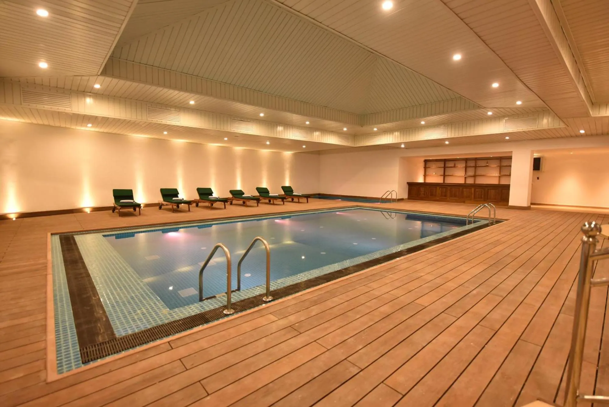 Swimming pool in Araliya Red - Budget friendly Hotel- Where you find stunning 360 panoramic view of Nuwara Eliya