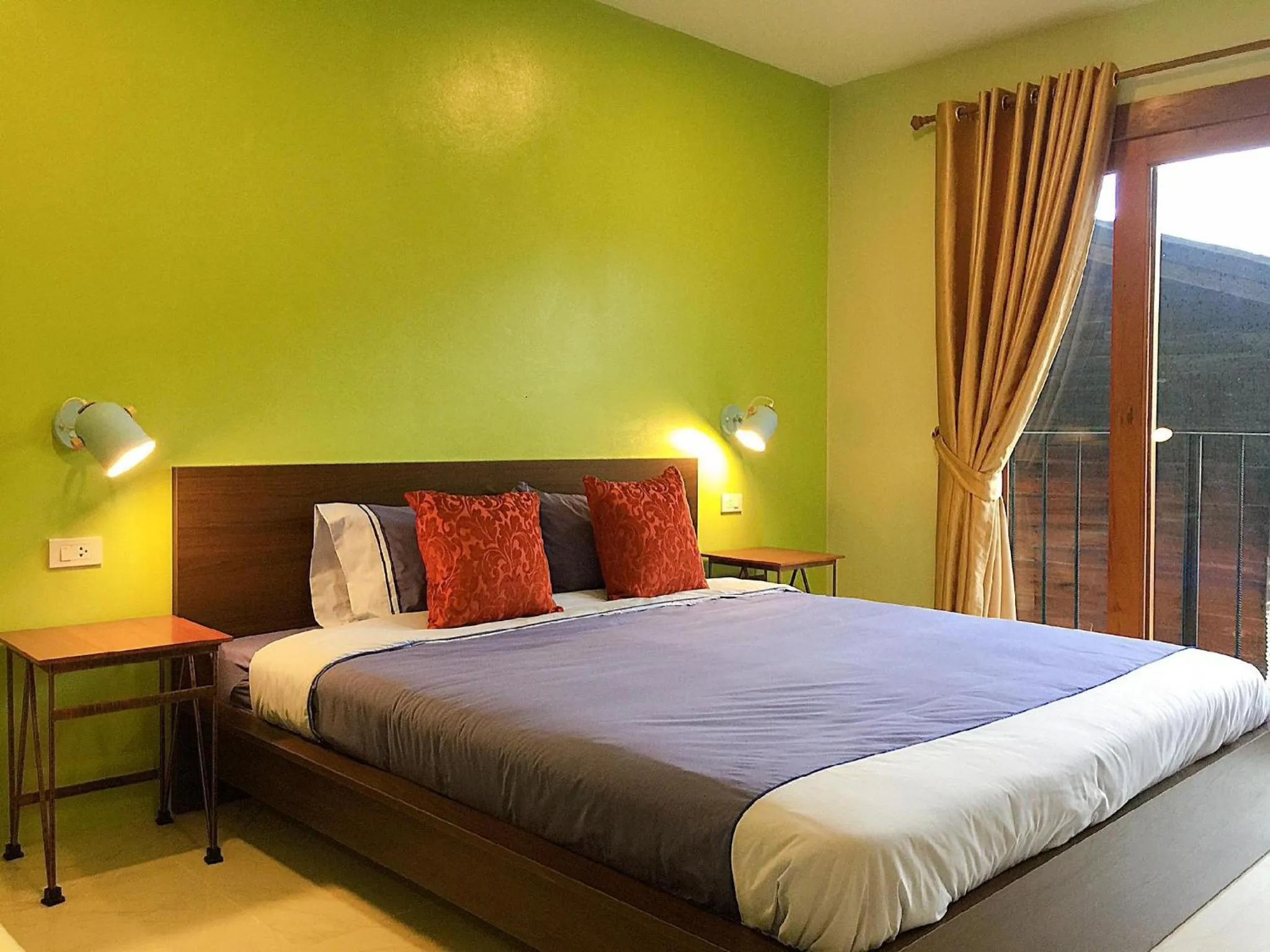 Bedroom, Bed in Chor Chang House