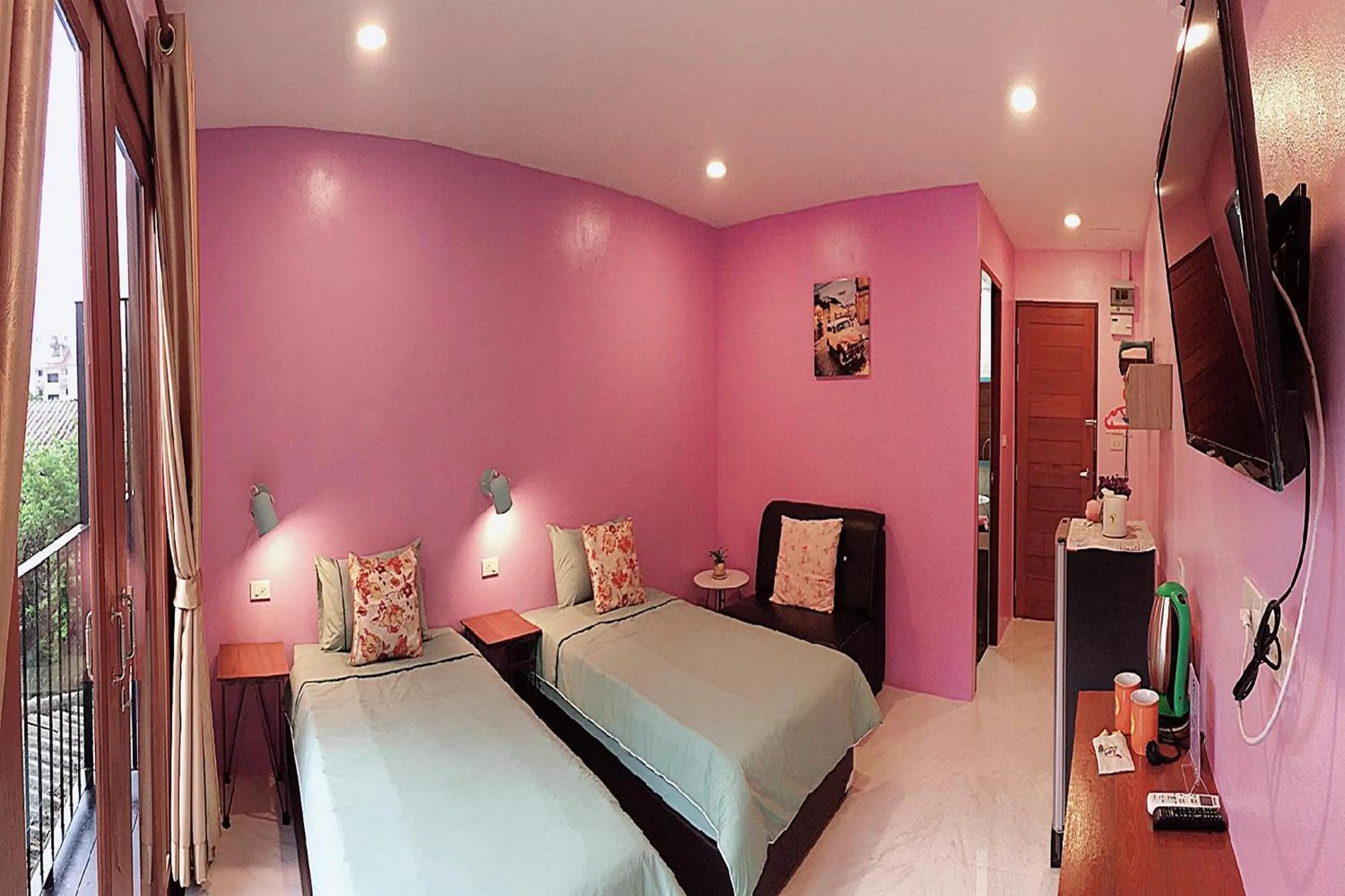 Bedroom, Bed in Chor Chang House