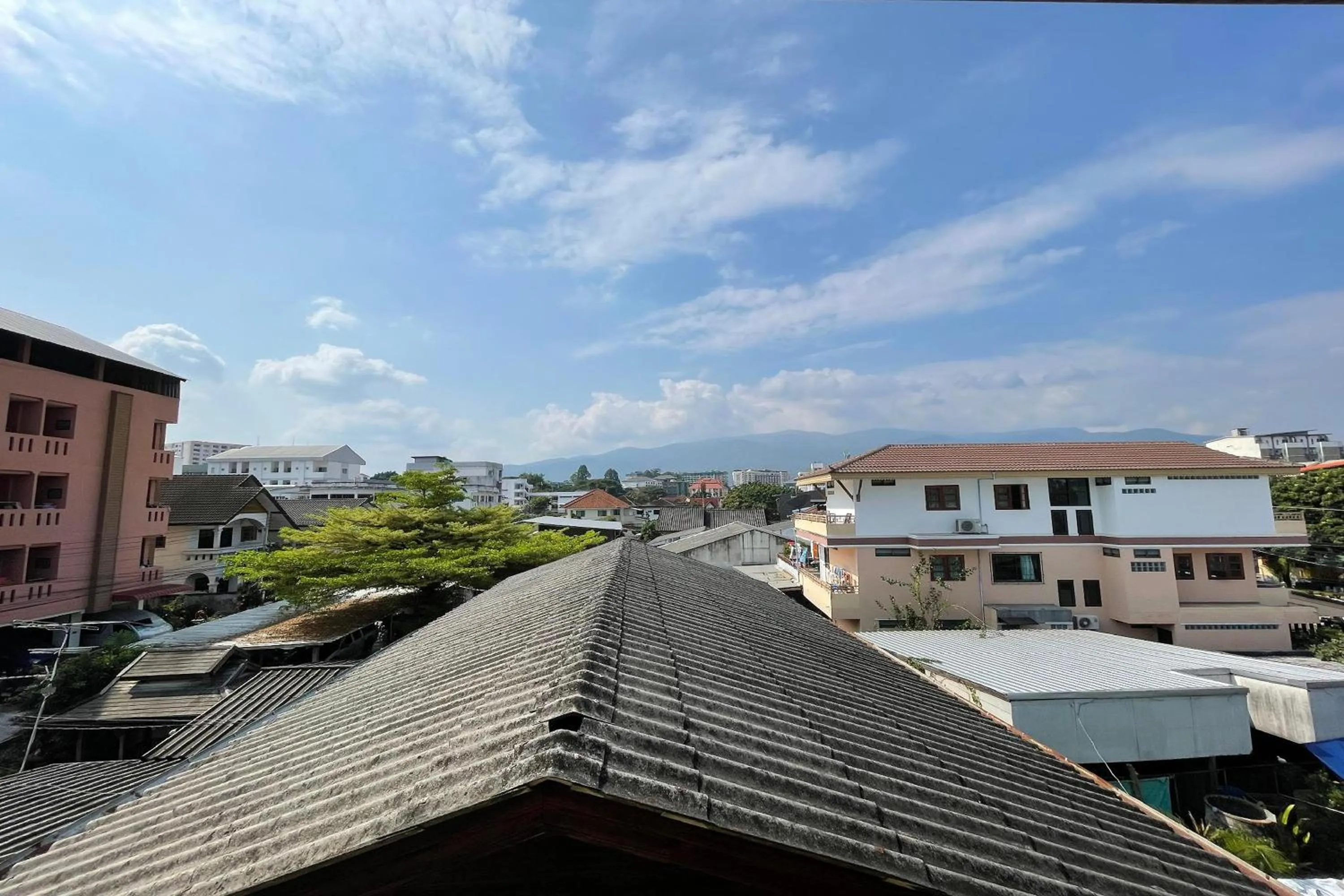 Property building in Chor Chang House