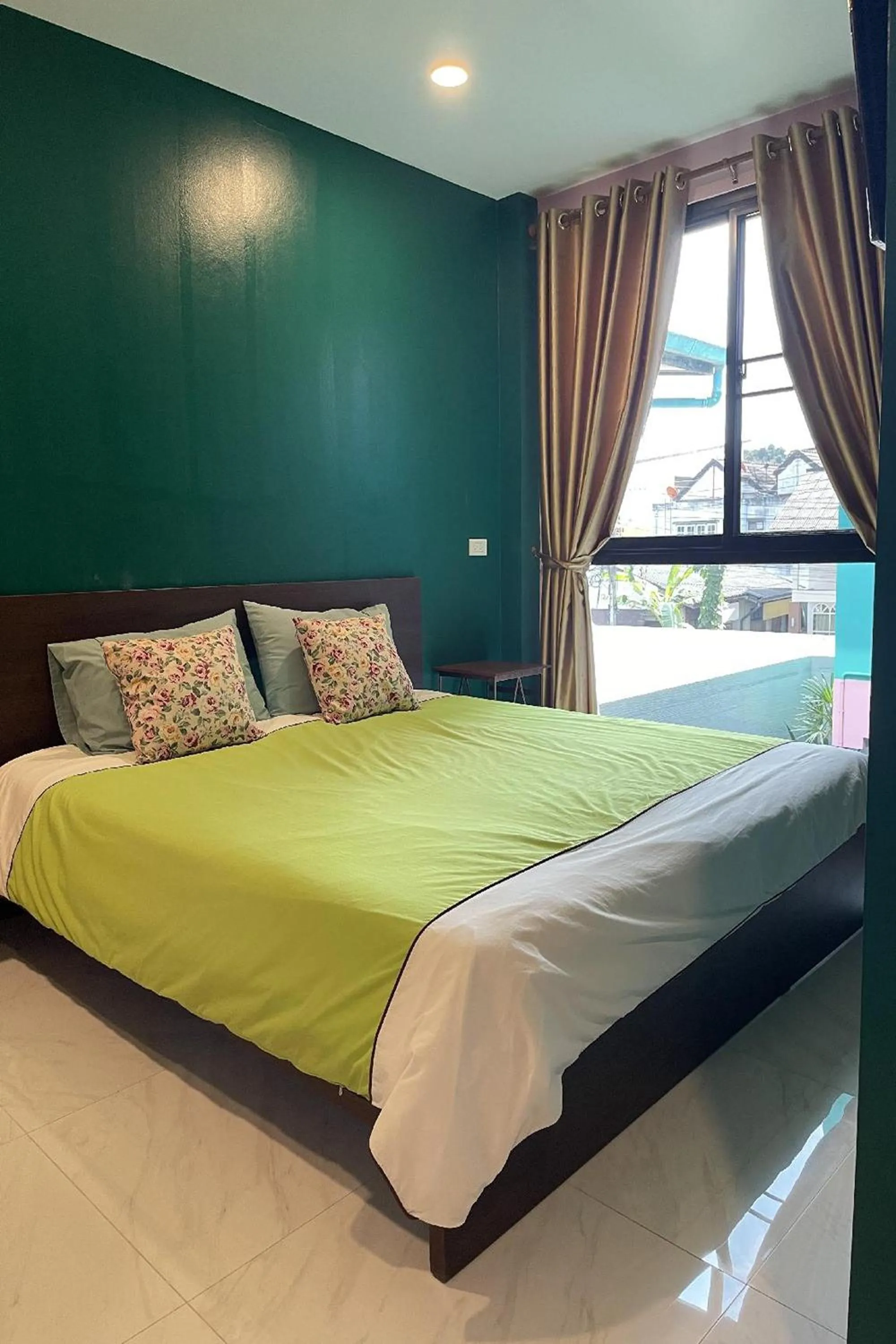 Bedroom, Bed in Chor Chang House