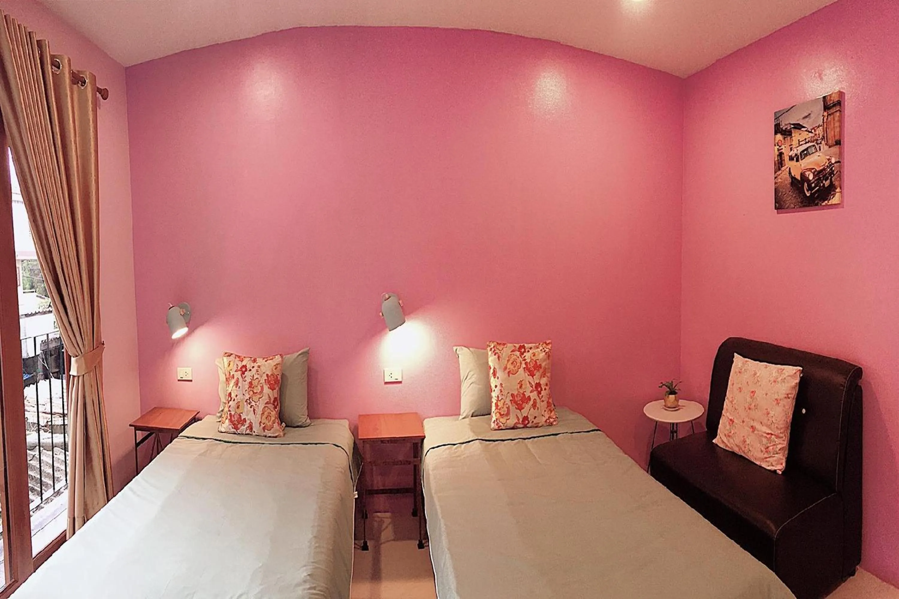 Bedroom, Bed in Chor Chang House