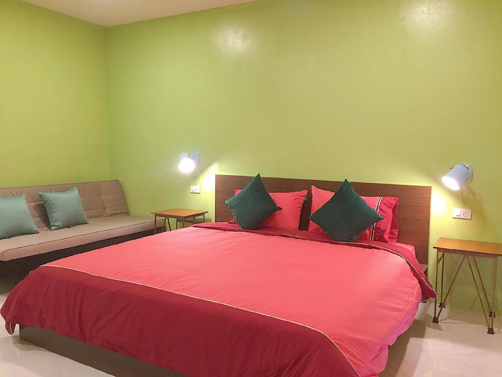 Bedroom, Bed in Chor Chang House