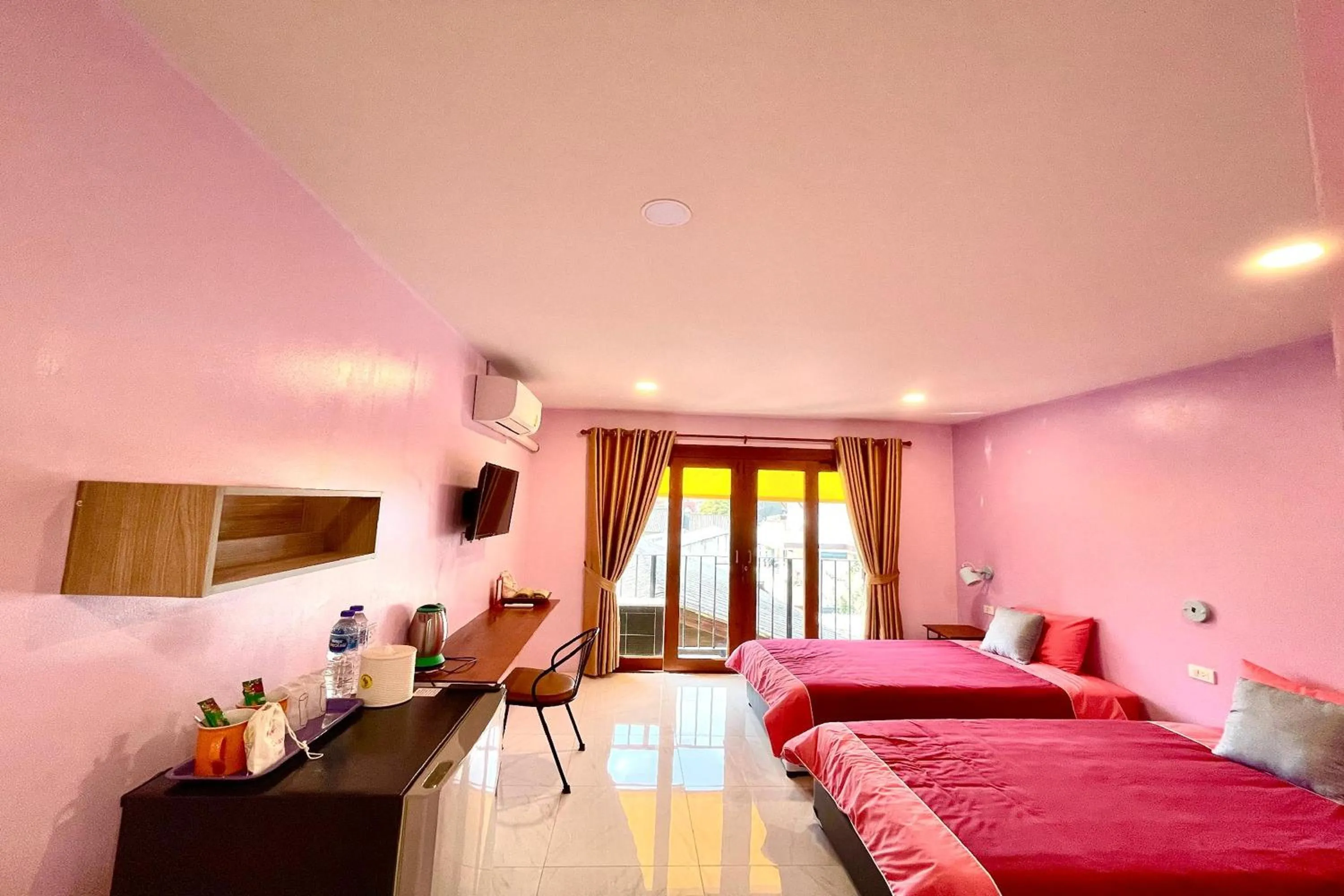 Bedroom, Bed in Chor Chang House