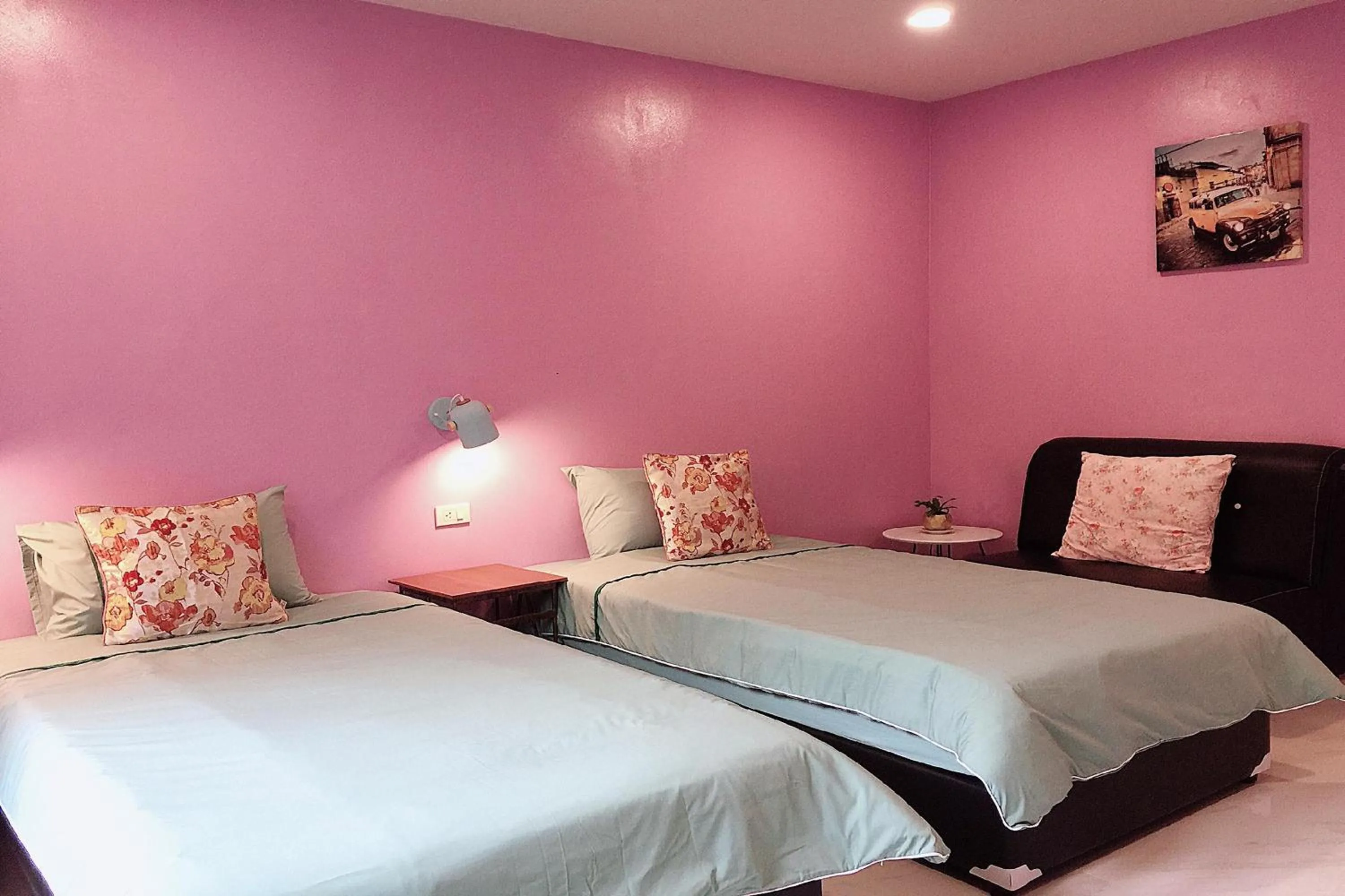 Bedroom, Bed in Chor Chang House