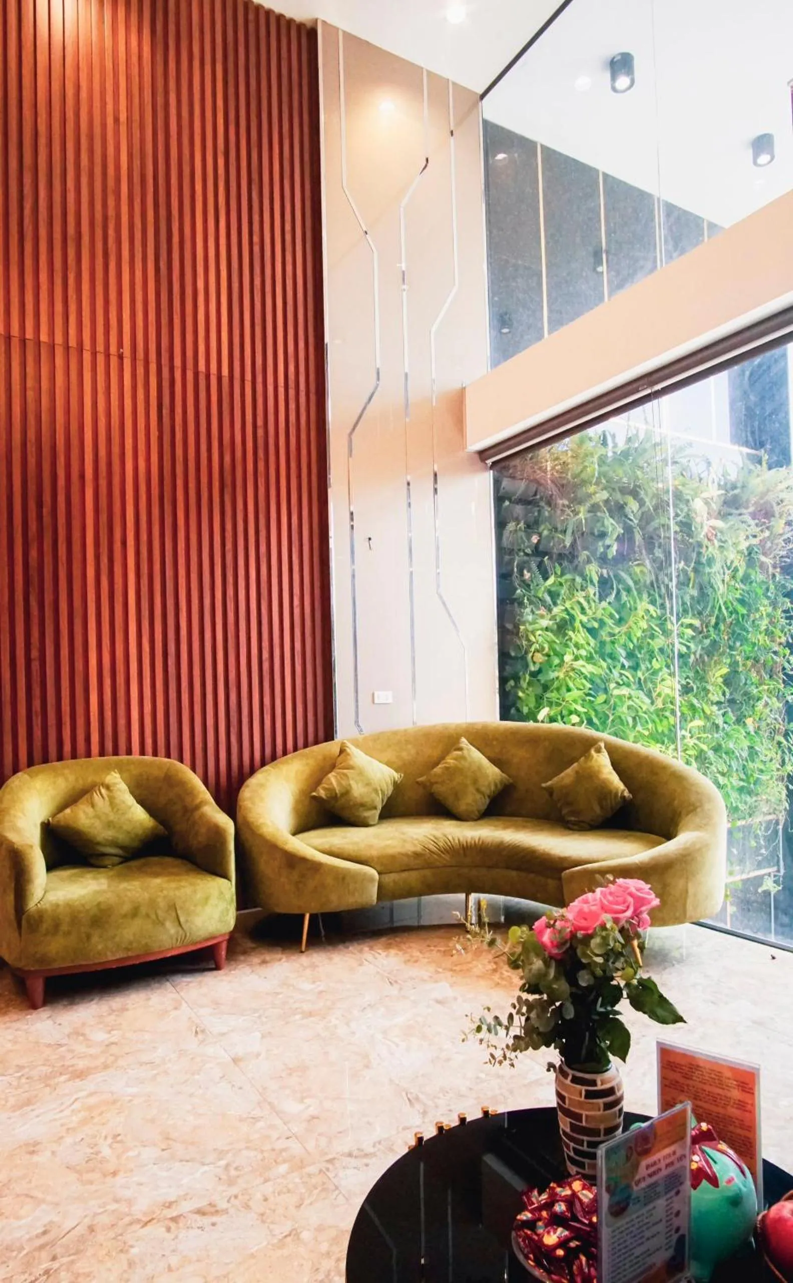 Seating area in Aloha Hotel Quy Nhơn