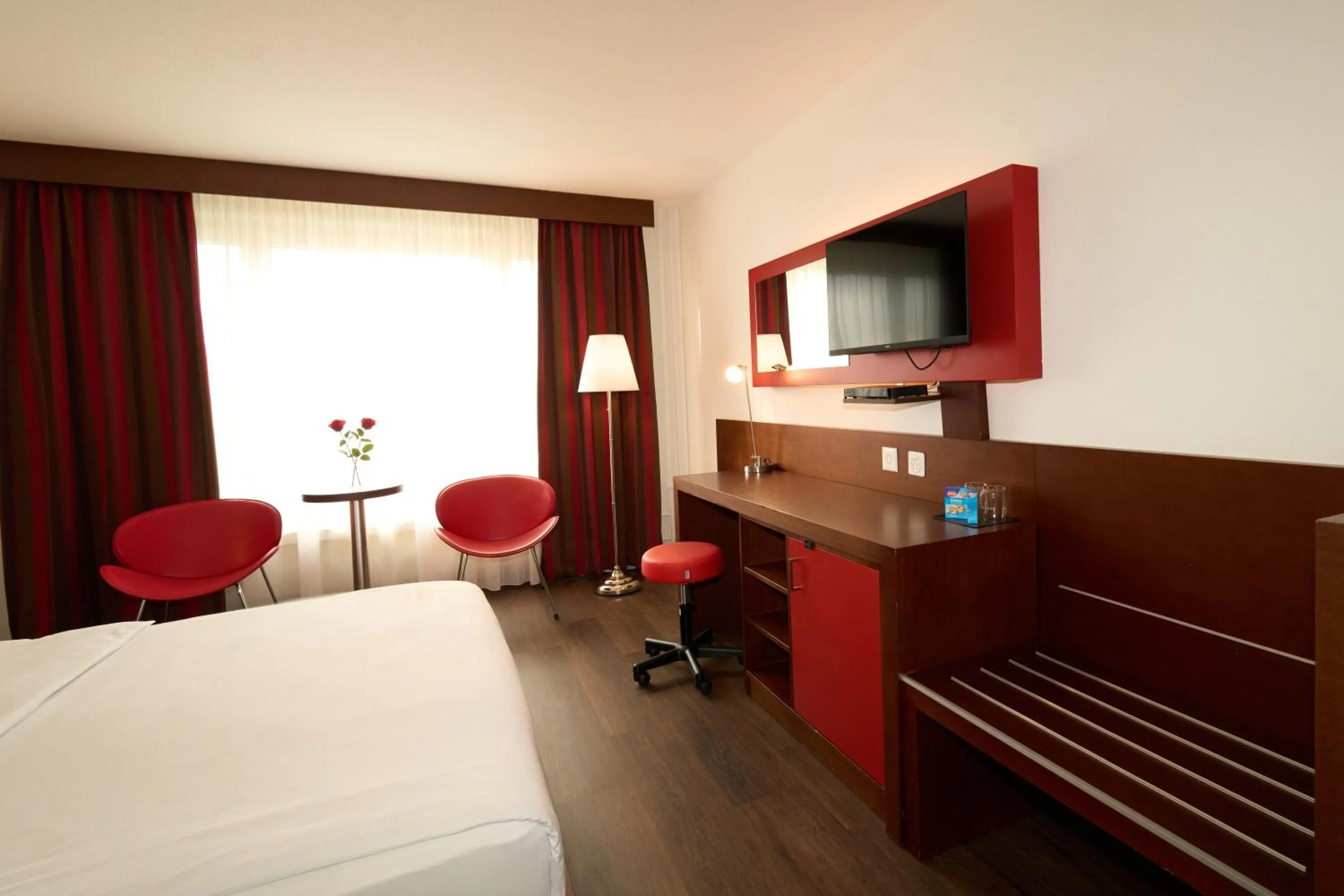 Bed in Hotel Conti Dietikon