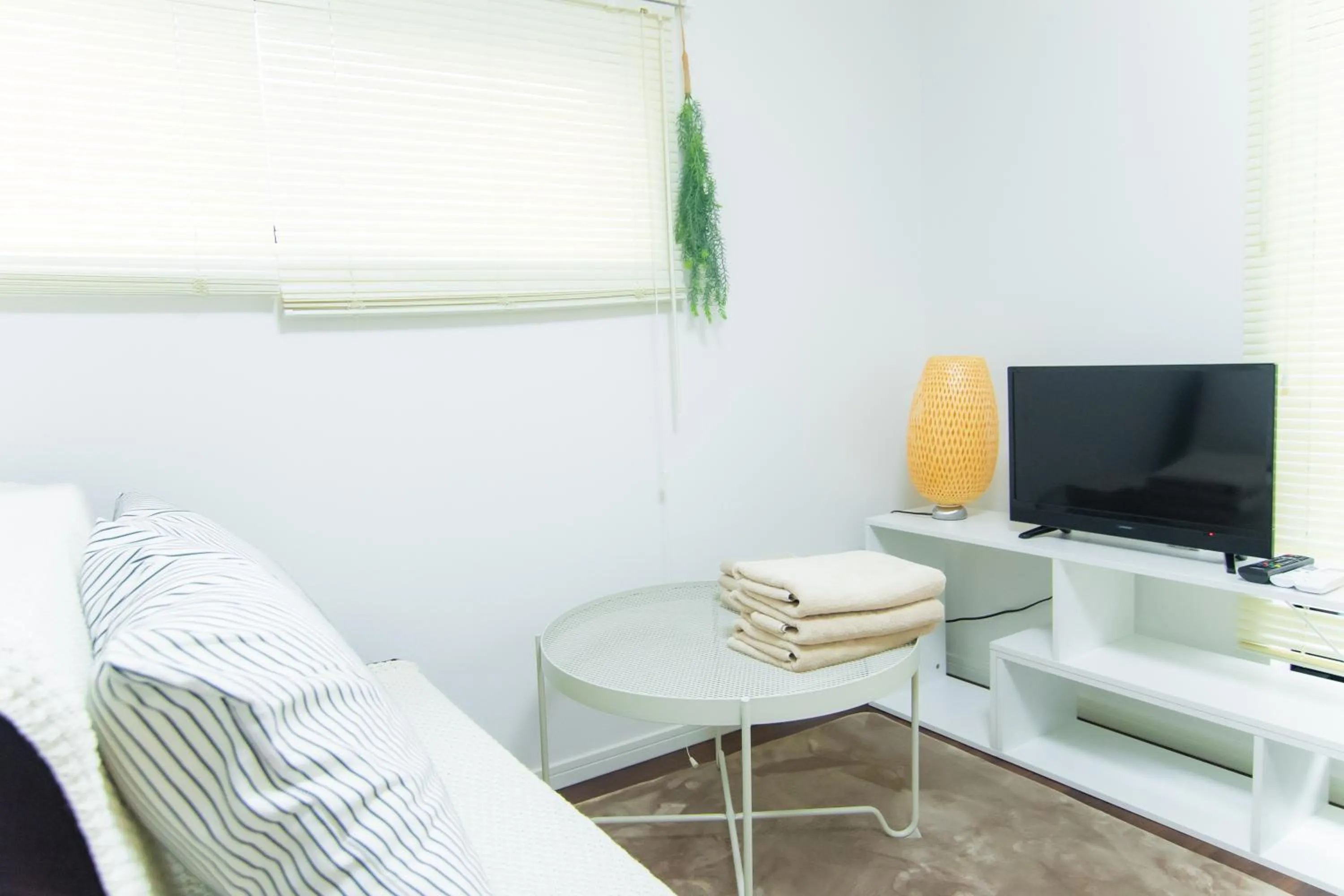 Base Hanegi Apartment by Tranova