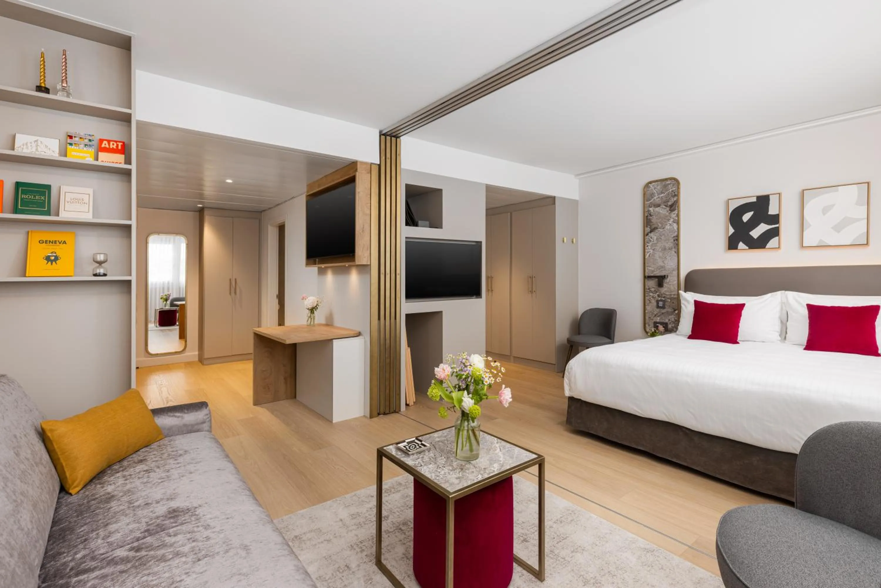 Bed in Royal Manotel