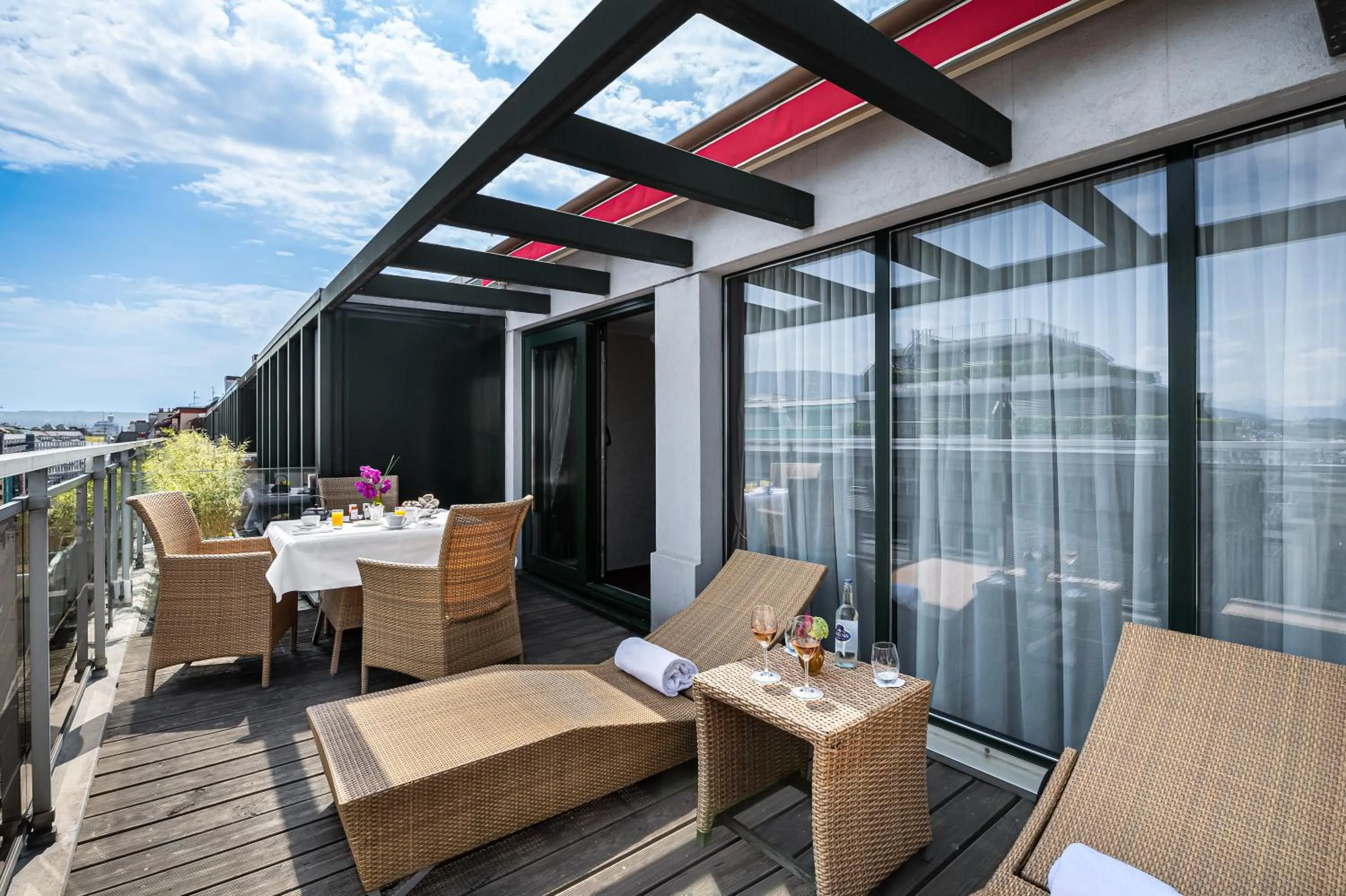 Balcony/Terrace in Royal Manotel