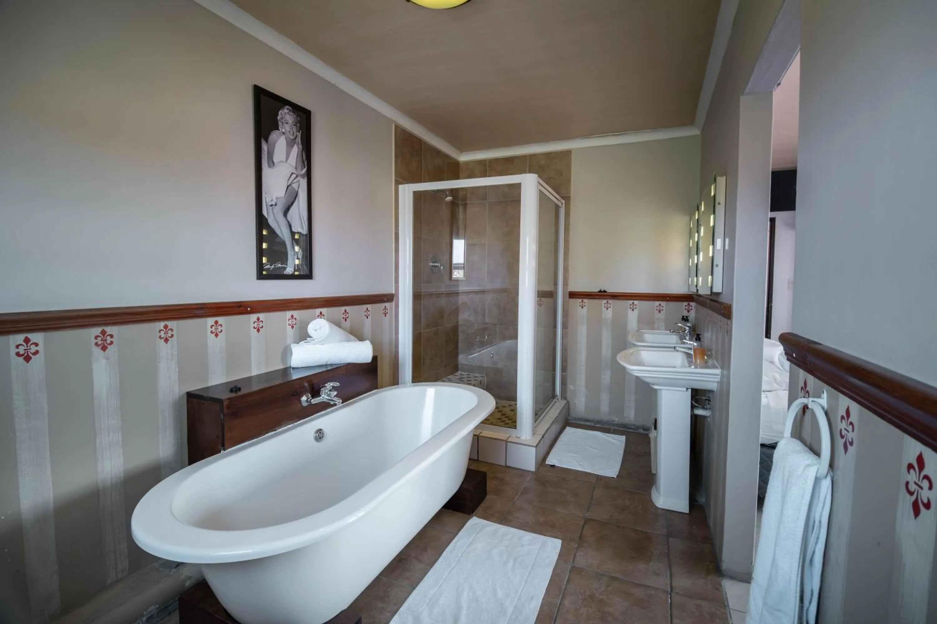 Shower in Broadway Tygervalley House