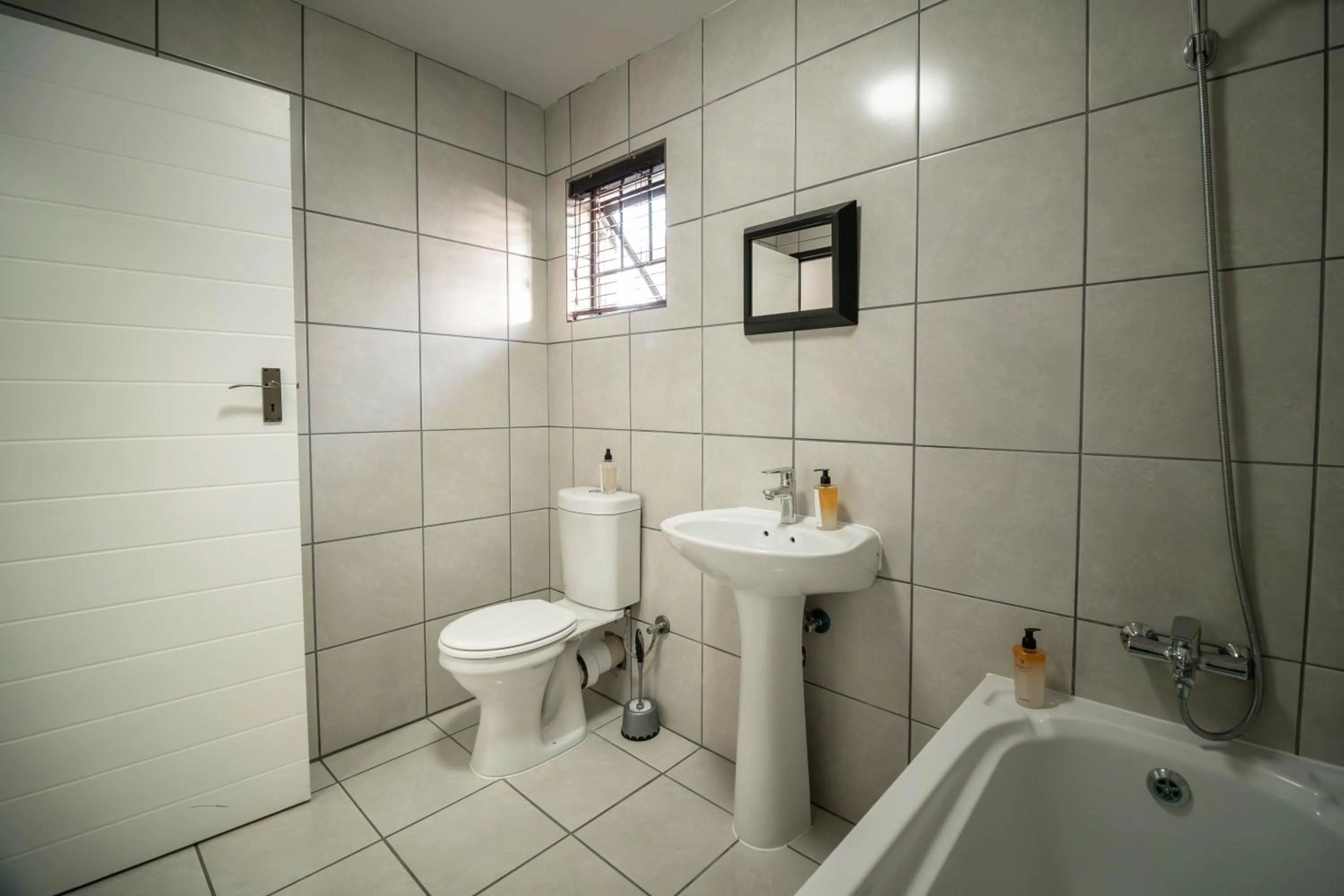 Toilet in Broadway Tygervalley House