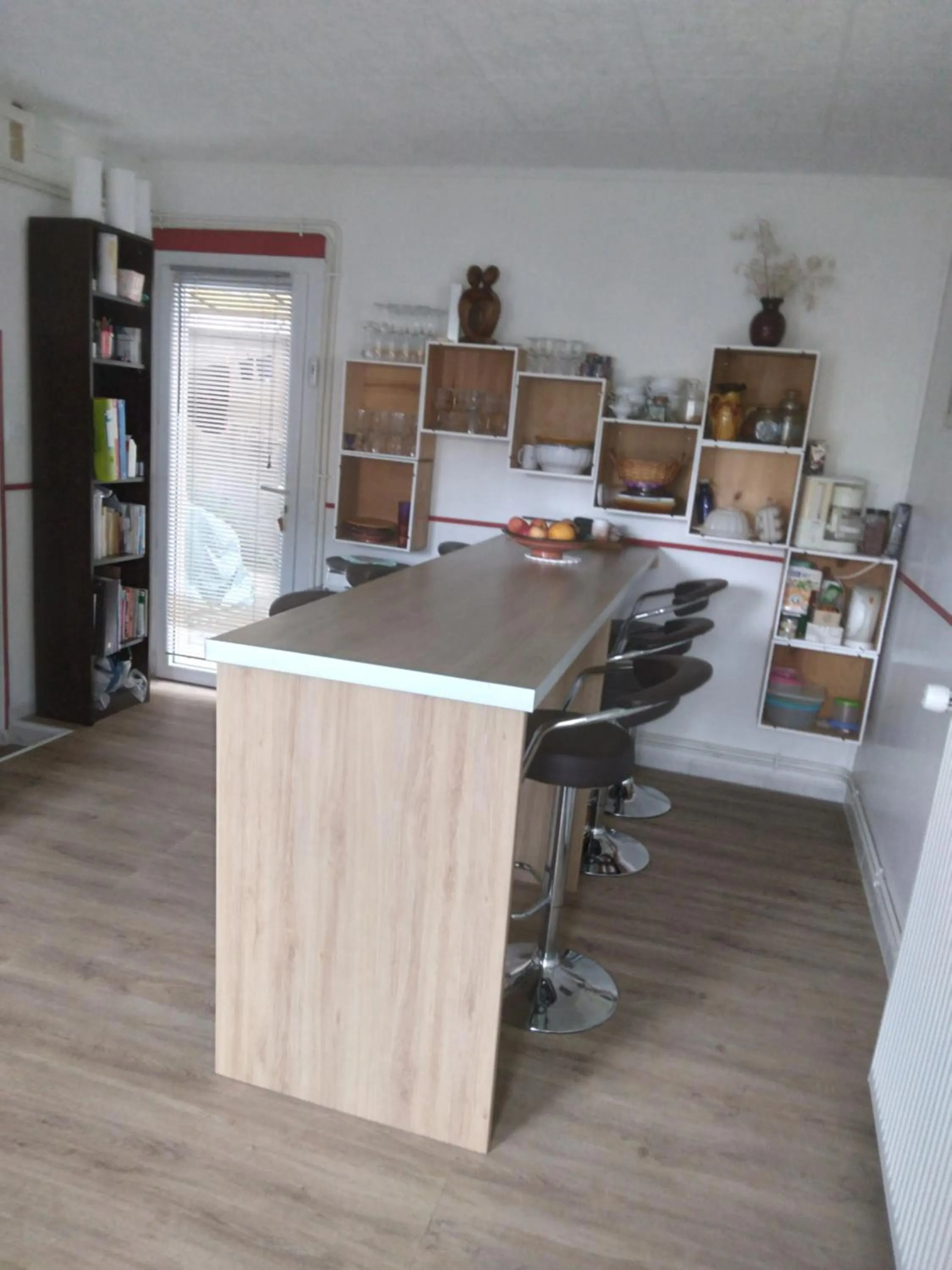 Kitchen or kitchenette in chambre d'hôte dans maison privée