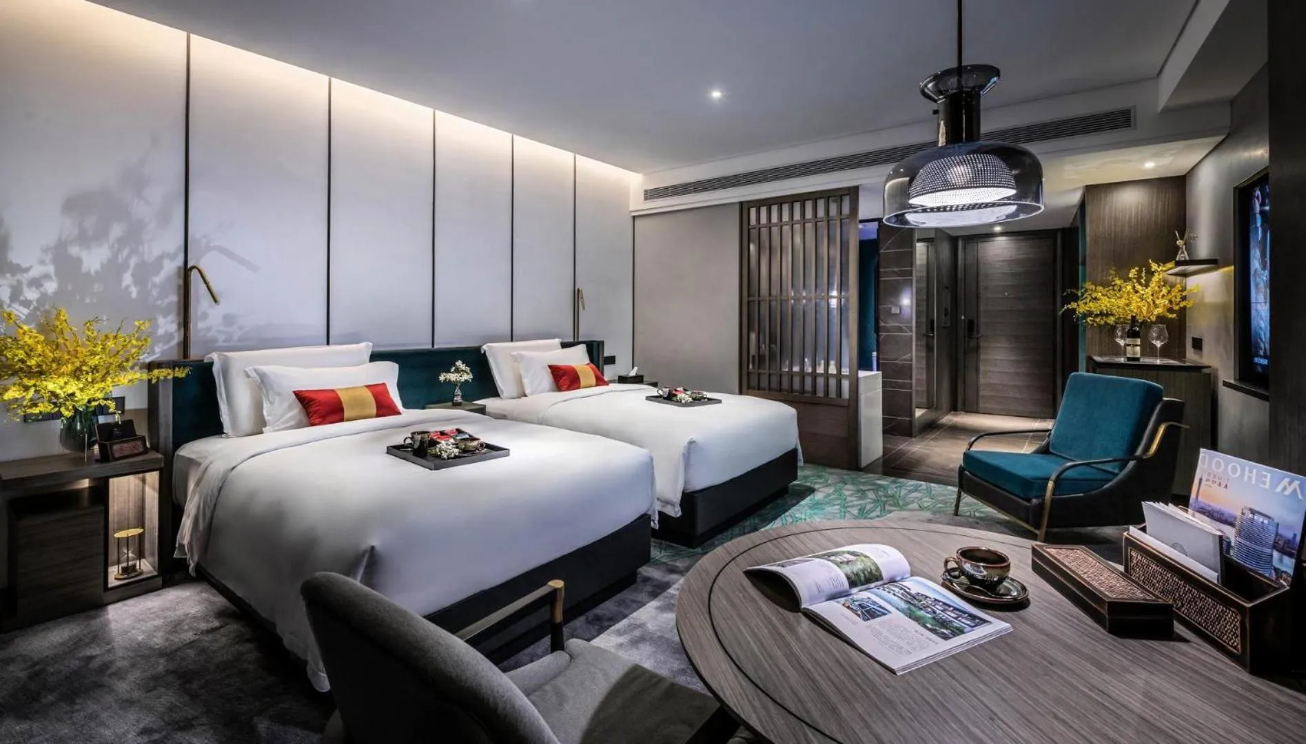Photo of the whole room, Bed in Elegant Hotel Guangzhou Zhujiang New Town Canton Tower- Free Shuttle Bus to Canton Fair Complex during Canton Fair period