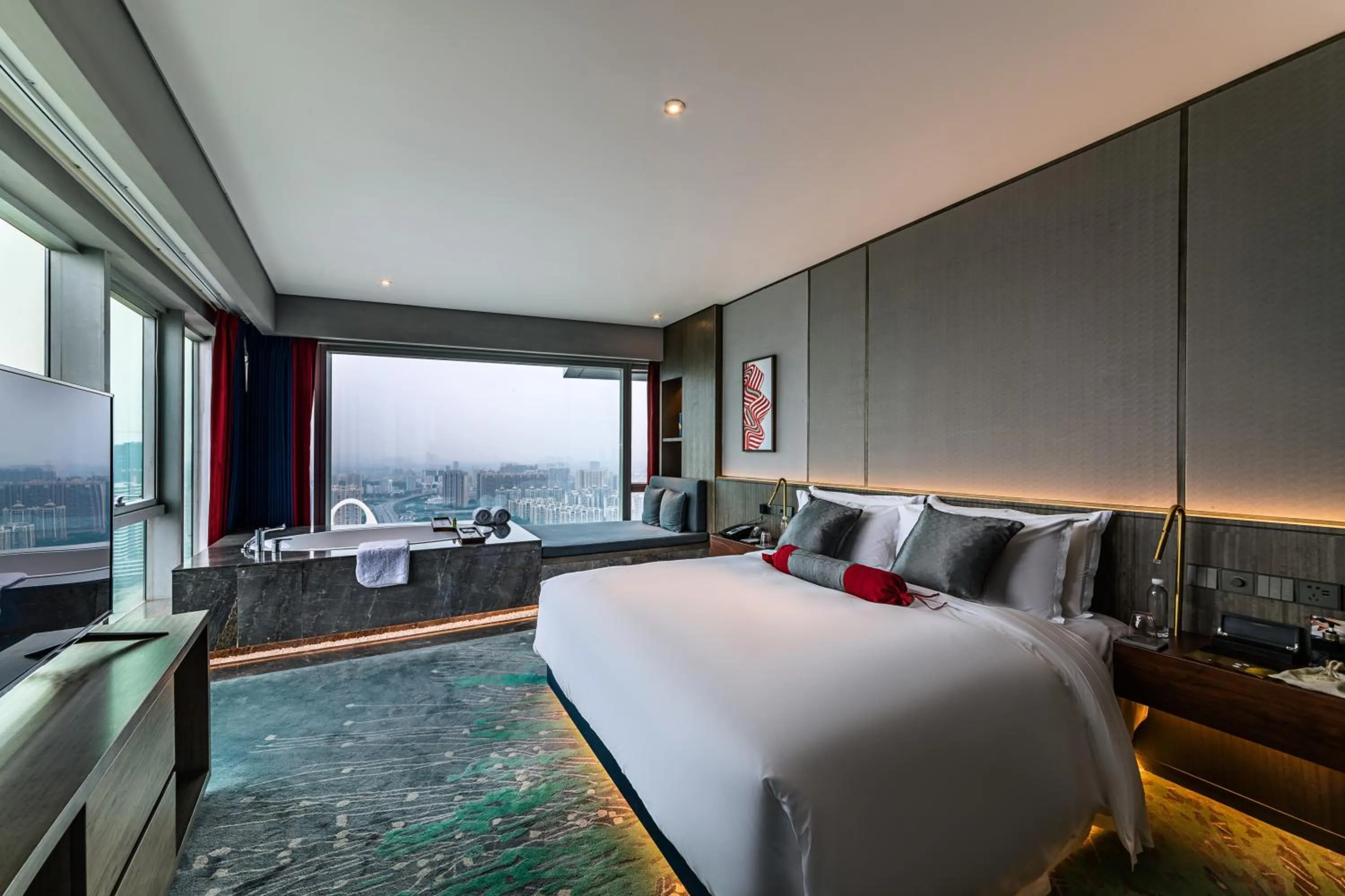 Photo of the whole room, Bed in Elegant Hotel Guangzhou Zhujiang New Town Canton Tower- Free Shuttle Bus to Canton Fair Complex during Canton Fair period