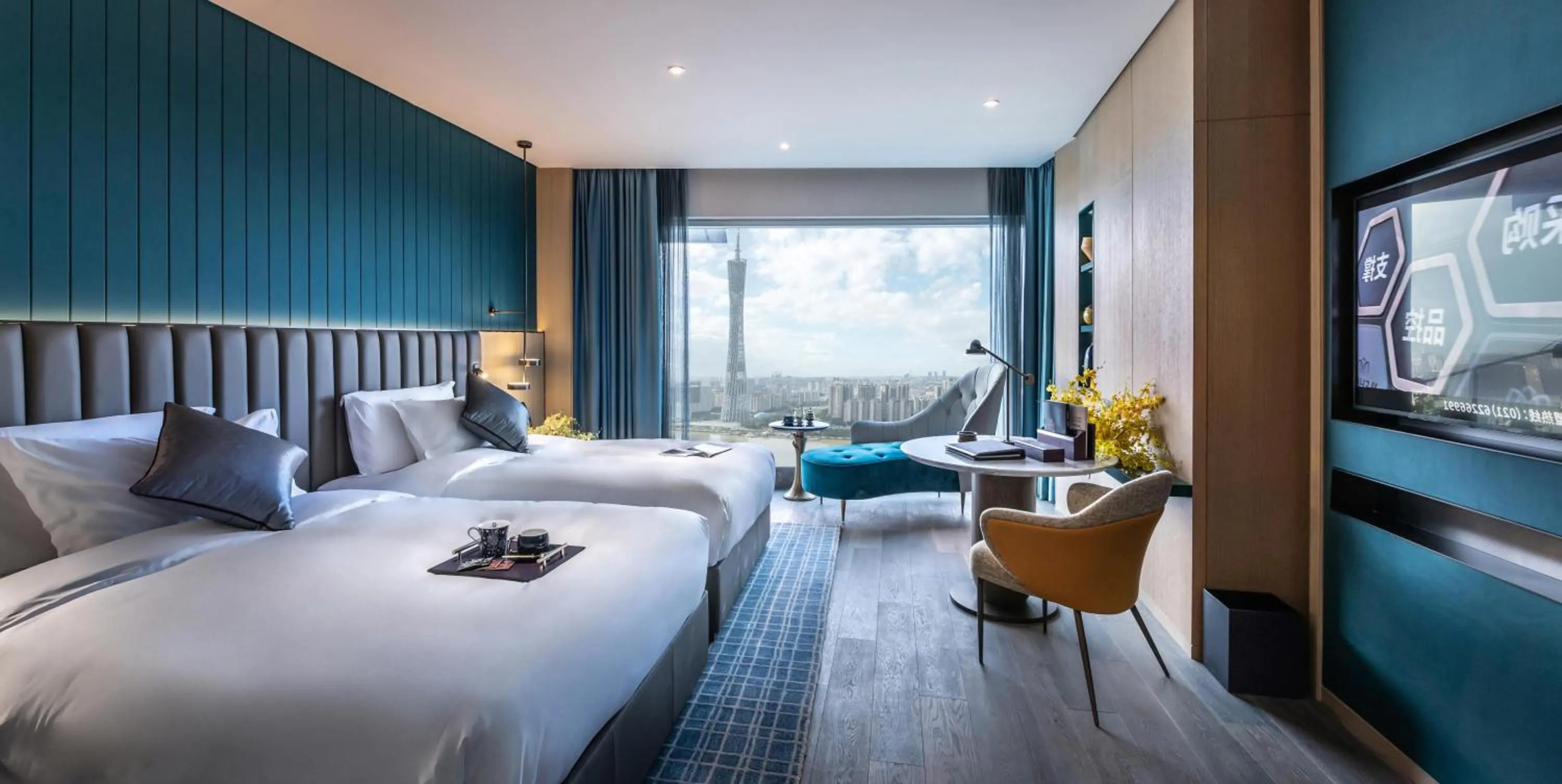 Photo of the whole room, Bed in Elegant Hotel Guangzhou Zhujiang New Town Canton Tower- Free Shuttle Bus to Canton Fair Complex during Canton Fair period