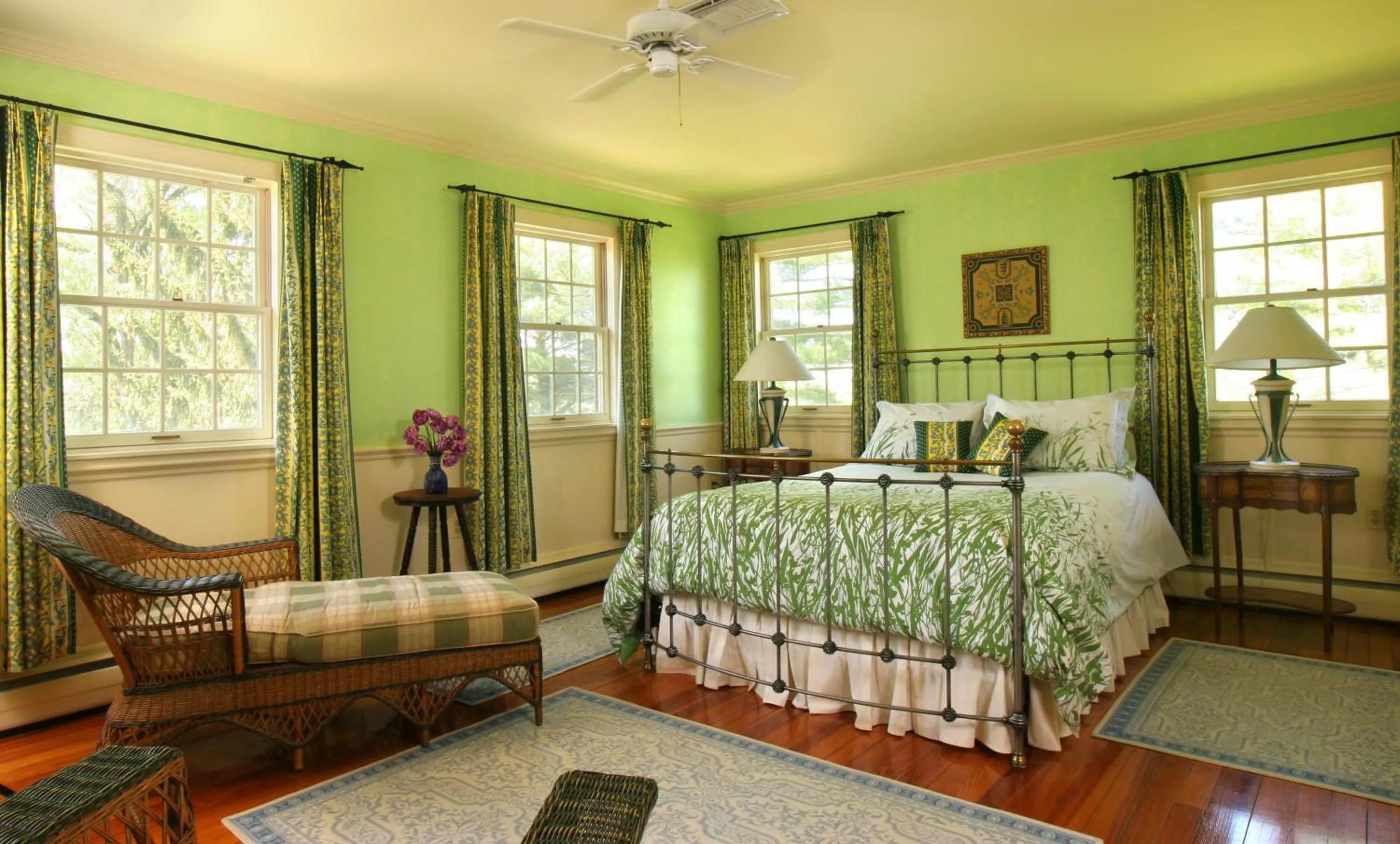 L'Auberge Provencale Inn & Restaurant