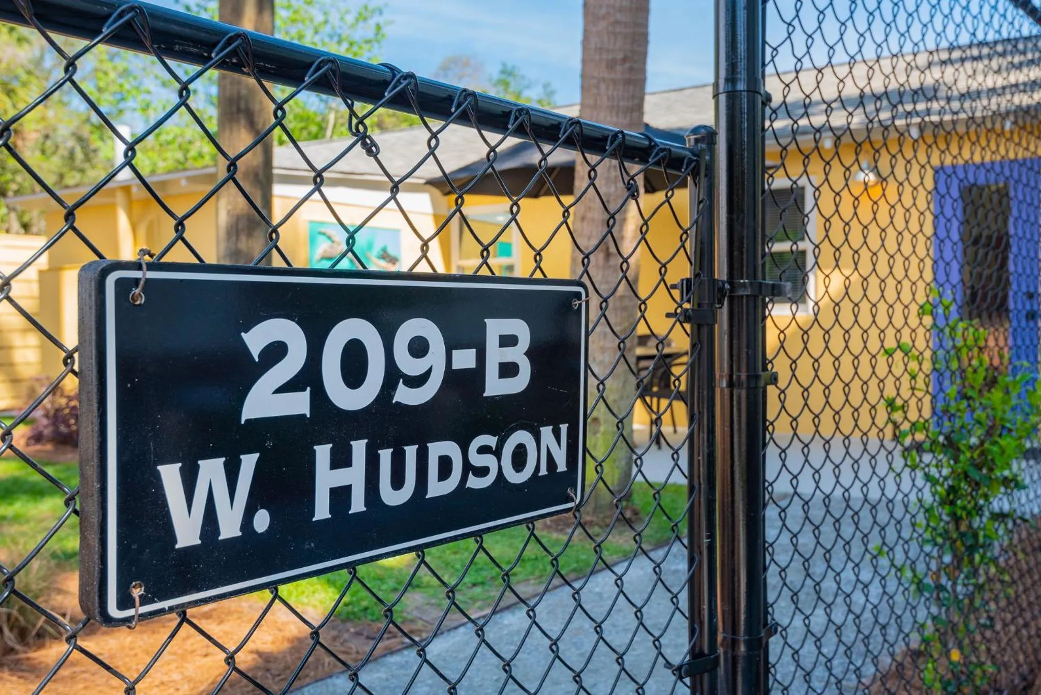 Folly Vacation Laid Back Casual Beach Bungalow 209-B