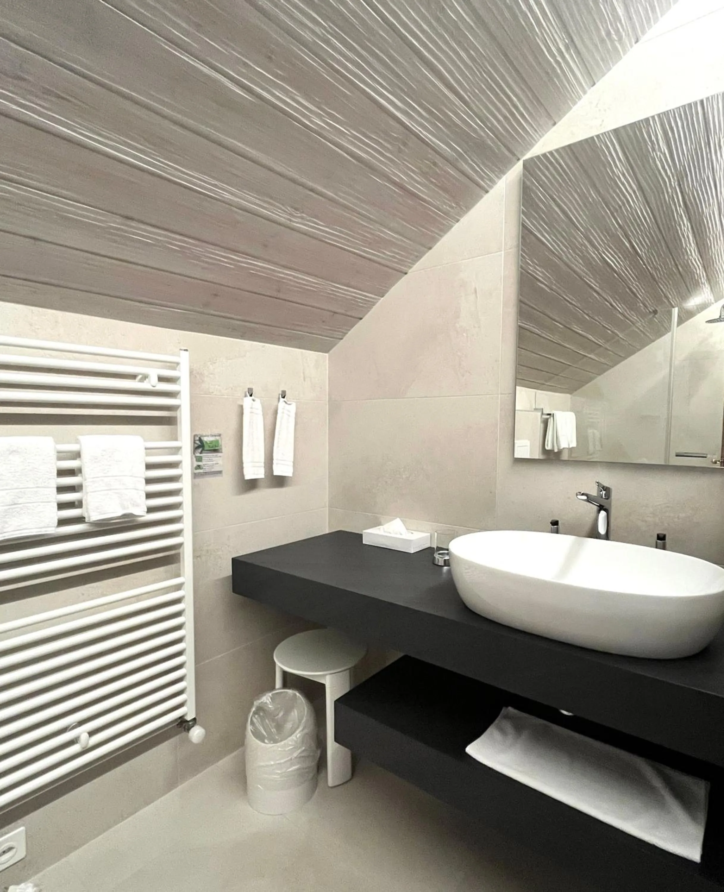 Bathroom in Romantik Hotel Castello Seeschloss