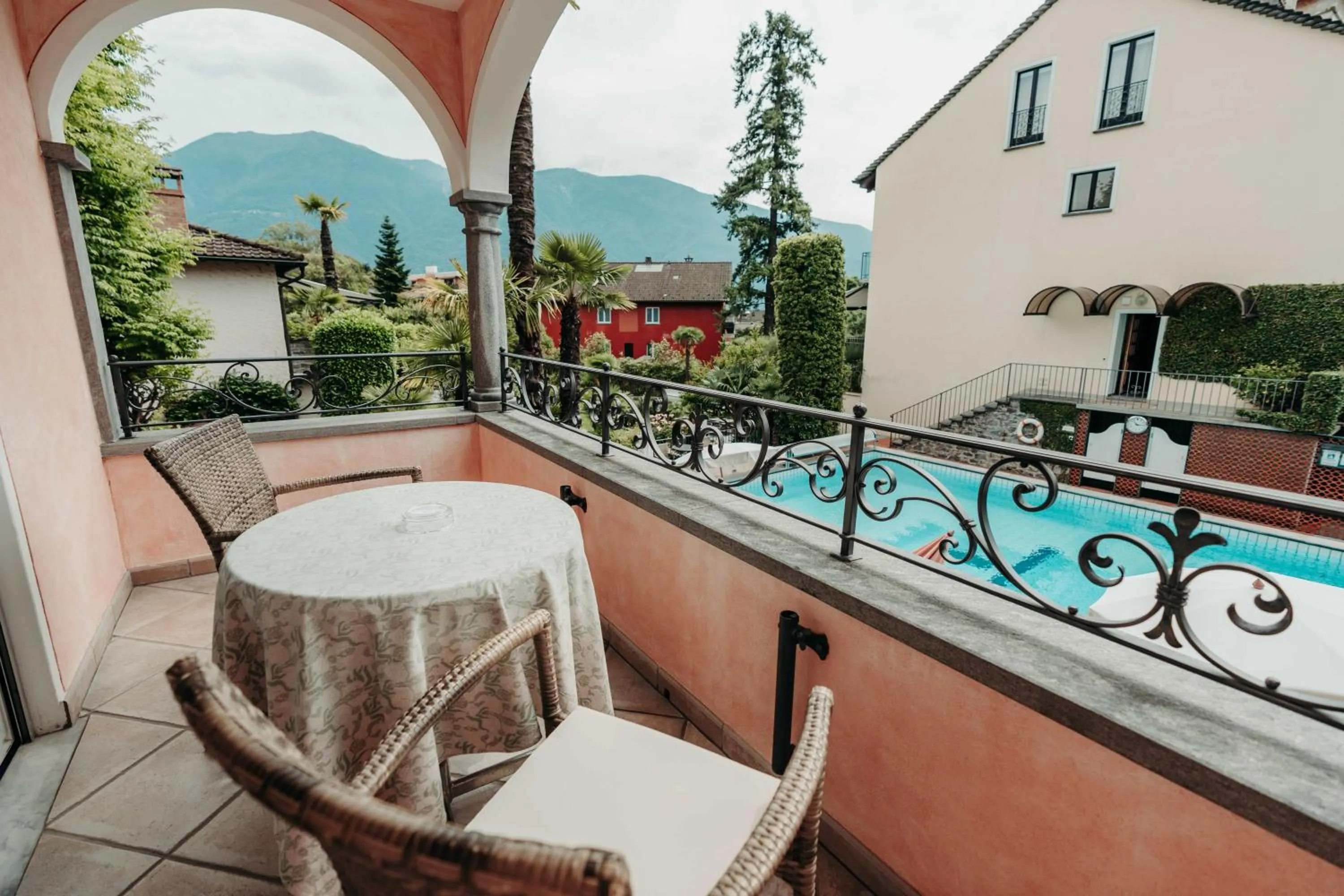 Balcony/Terrace in Romantik Hotel Castello Seeschloss