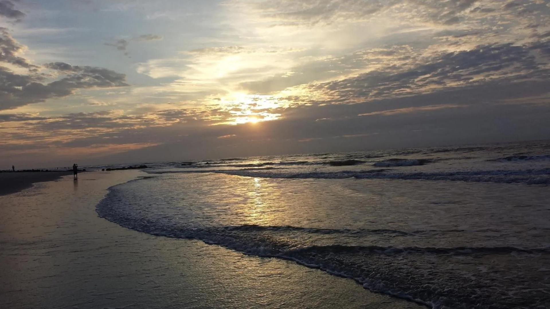 Folly Vacation 305 E Erie Fantastic Location