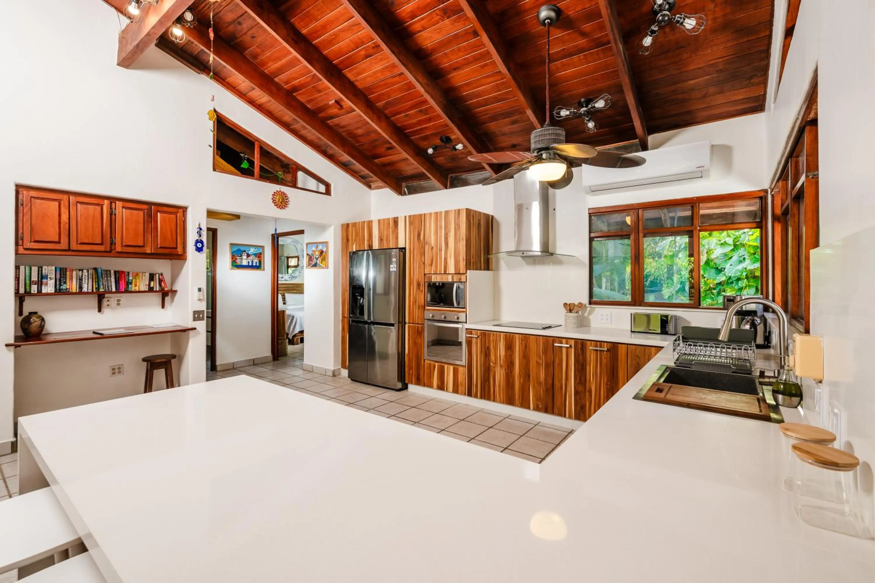 Kitchen or kitchenette in Casa Sueca Hotel - At the Beach