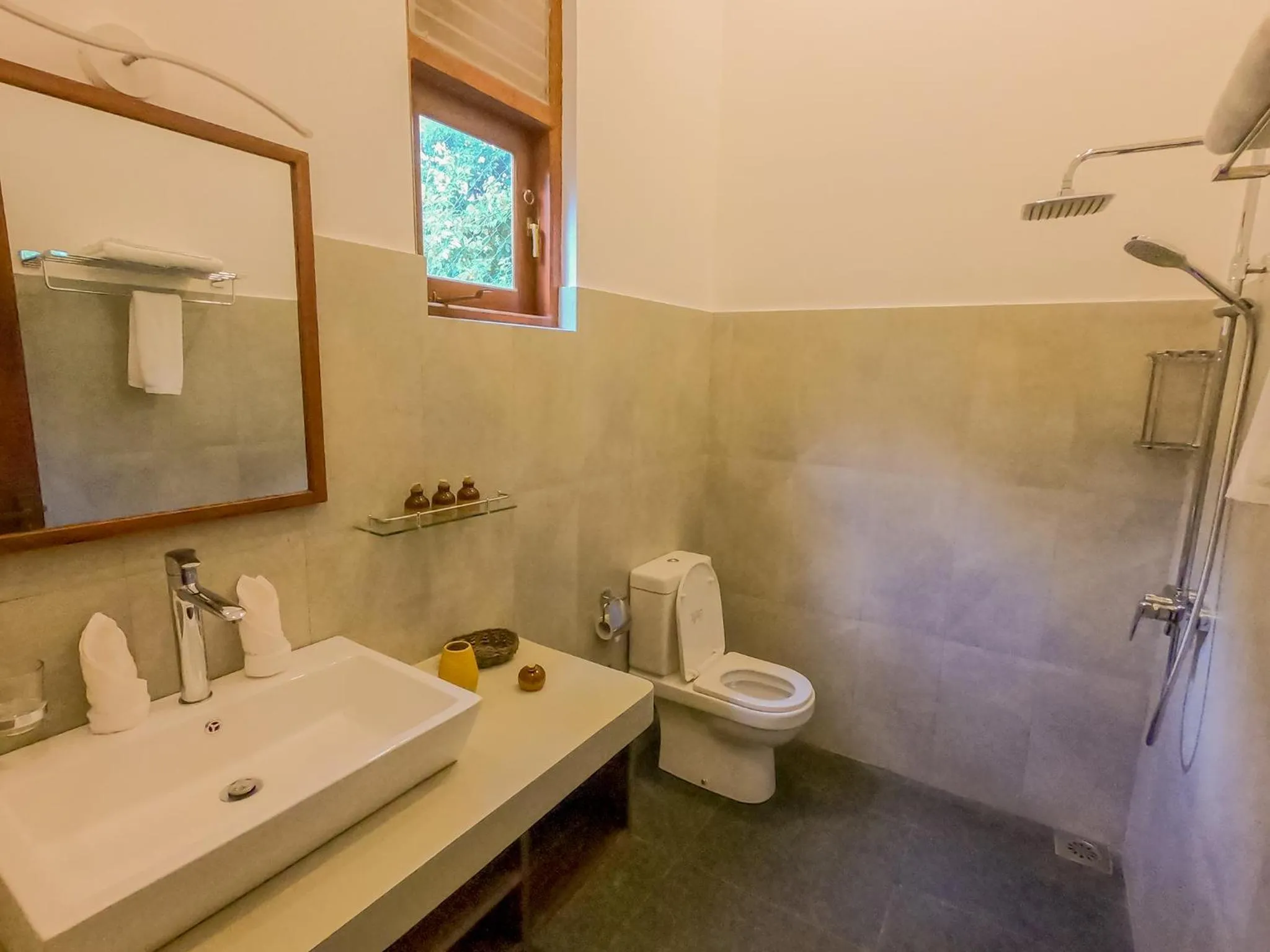 Shower in Terrace Garden Ayurveda Resort