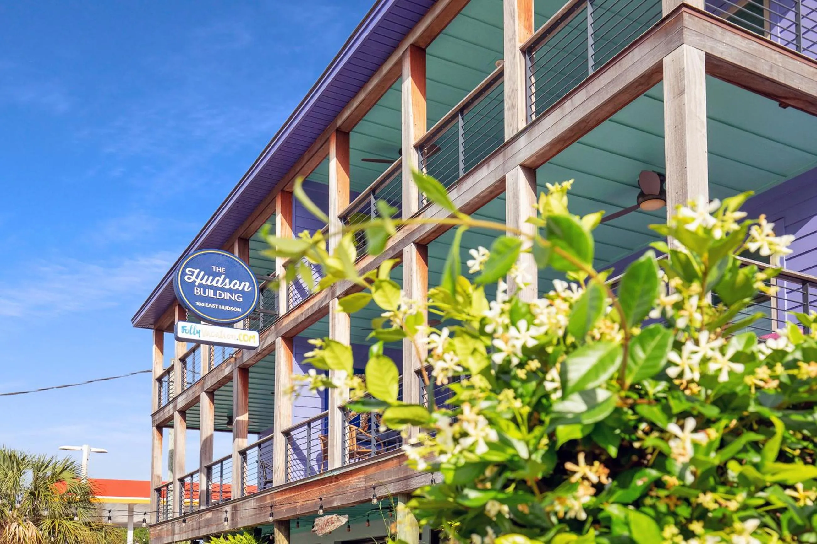 Folly Vacation Great Location, Super Cute & Spacious Apt B